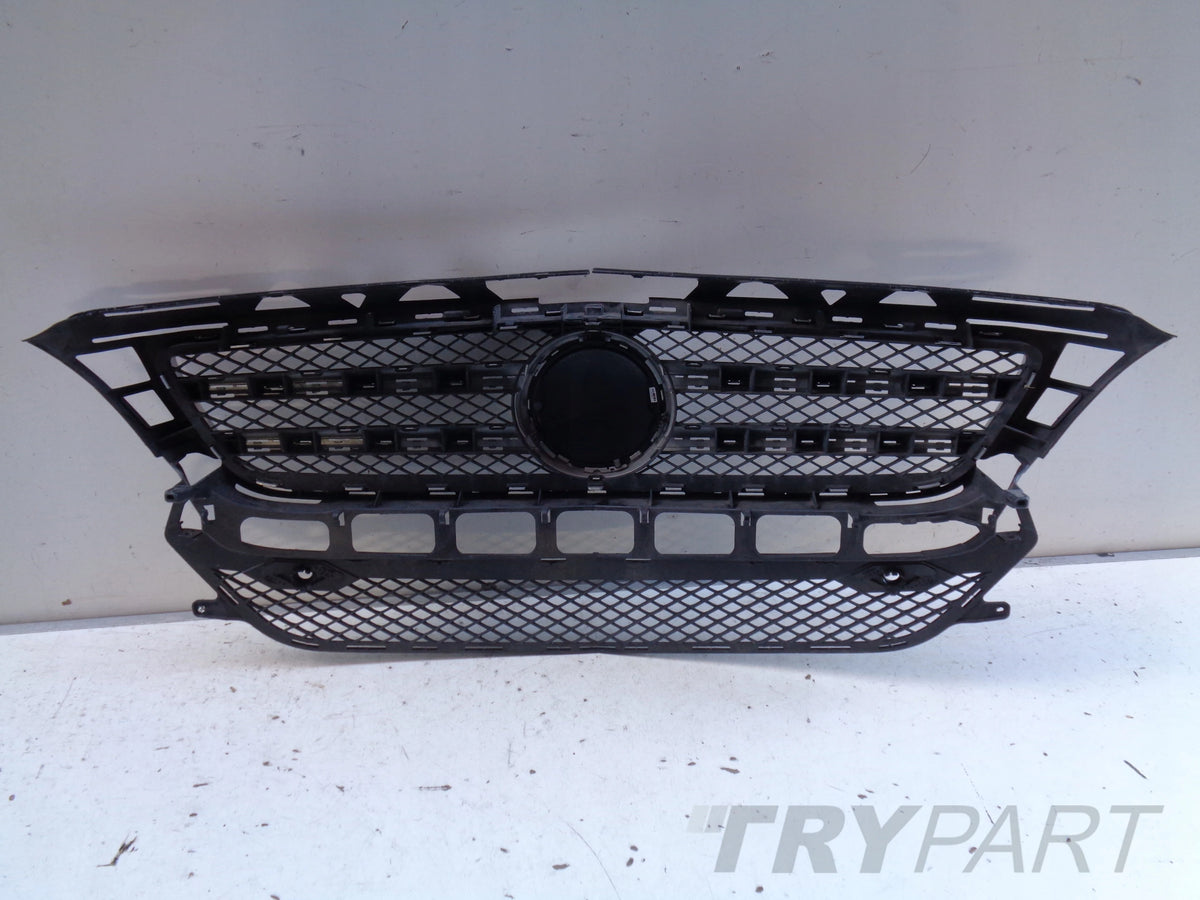 MERCEDES CLS W218 10- GRILLE FOR RADAR