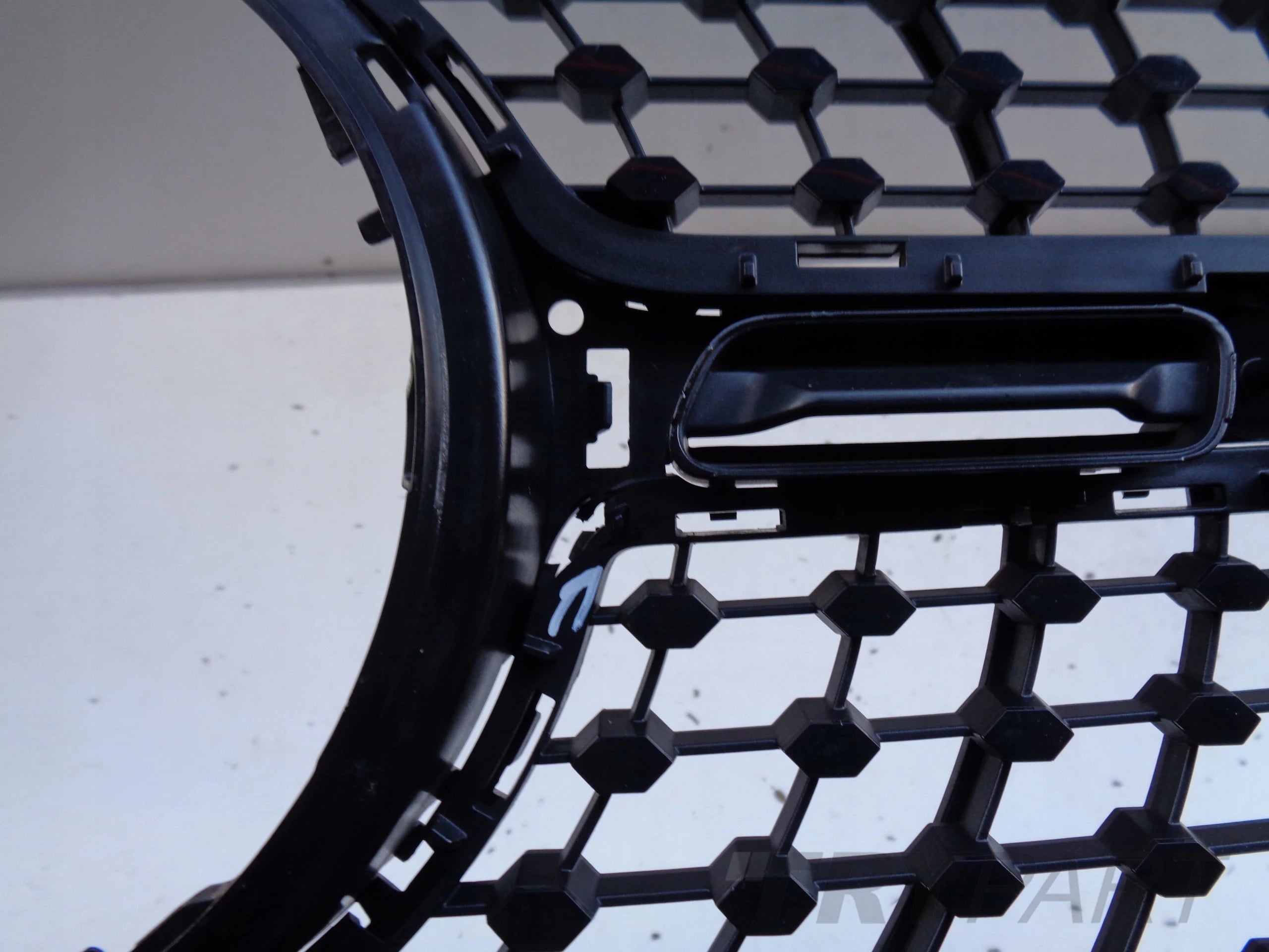 MERCEDES GLB W247 18- AMG Style Grille