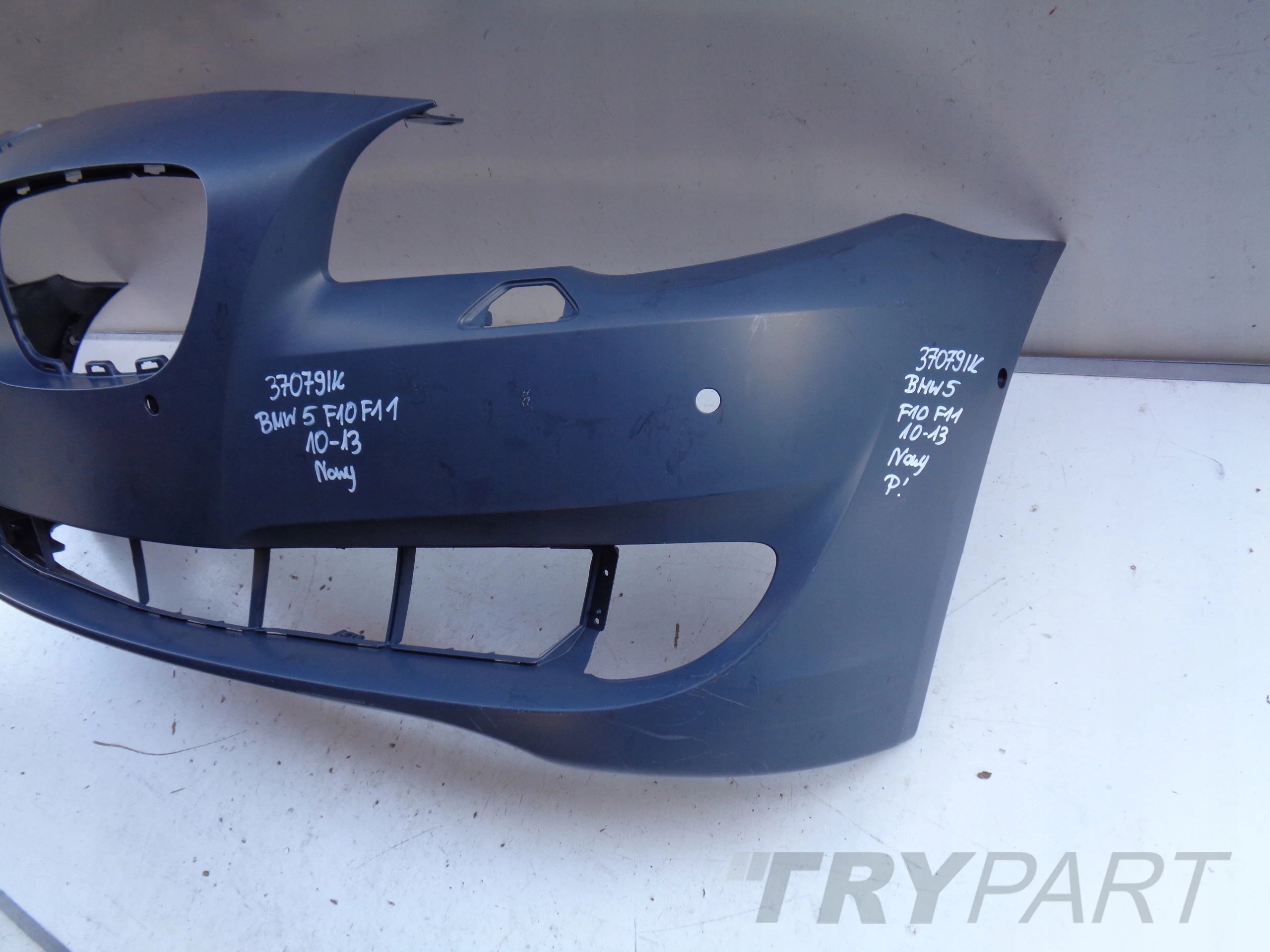 NEW FRONT BUMPER FOR BMW 5 F10 F11 10-13 NO. 37079