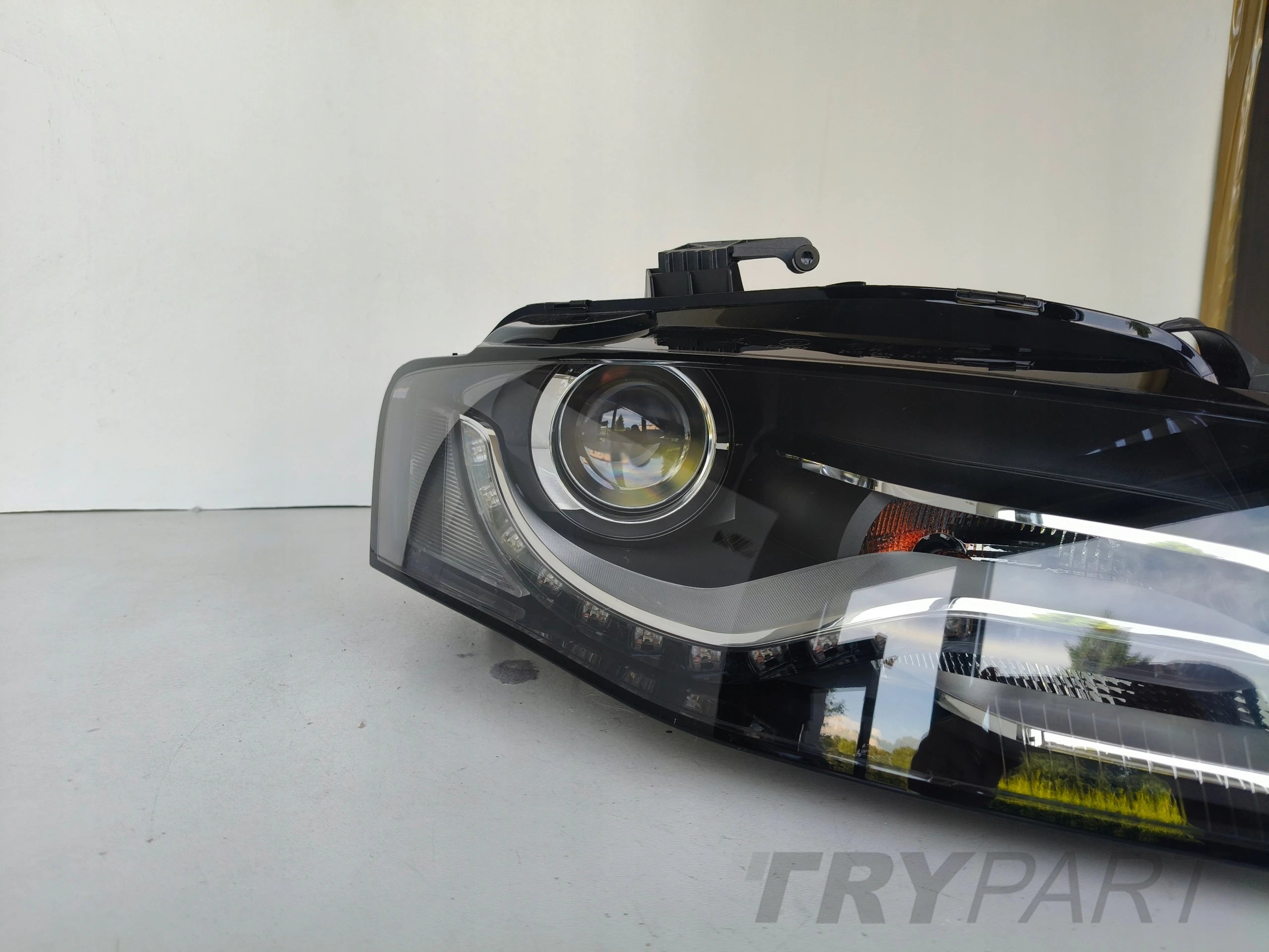 NEW RIGHT HEADLIGHT LAMP AUDI A4 B8 8K0 8K 07-11 XENON LED NON-ADAPTIVE