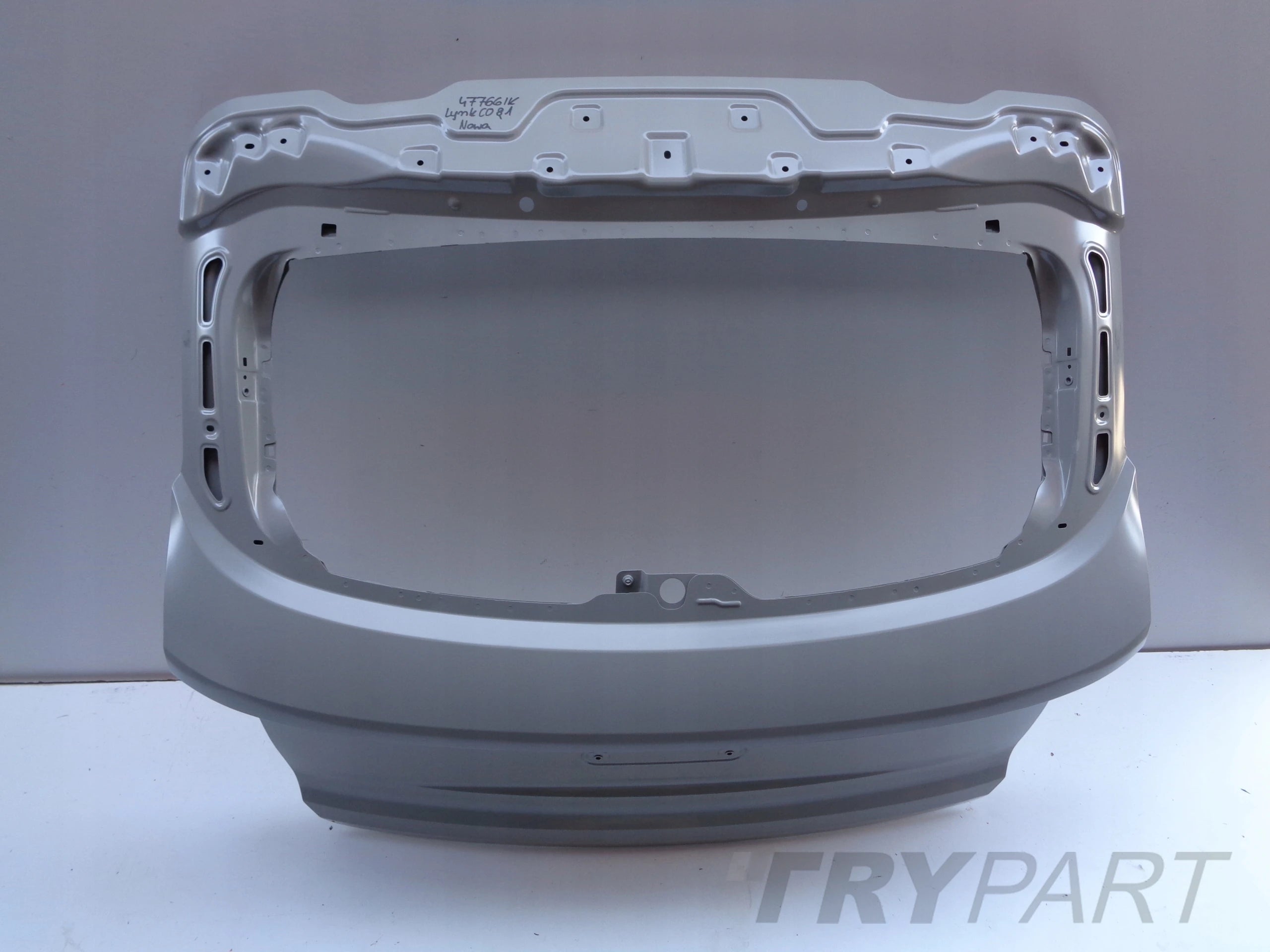 NEW TAILGATE LYNK CO&01 CO & 01 NO. 47766