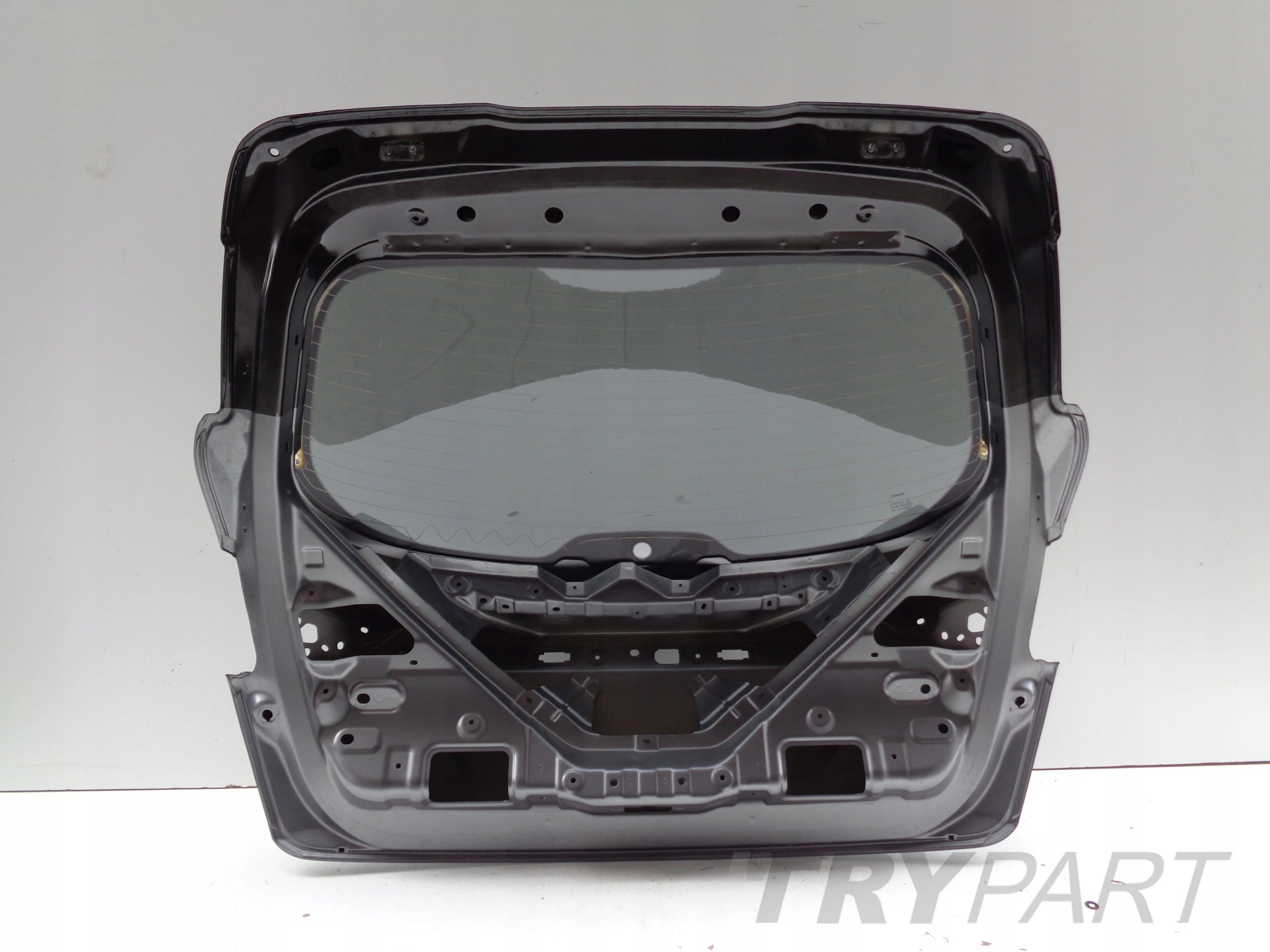 NISSAN JUKE II 19- Tailgate with glass No. 51611