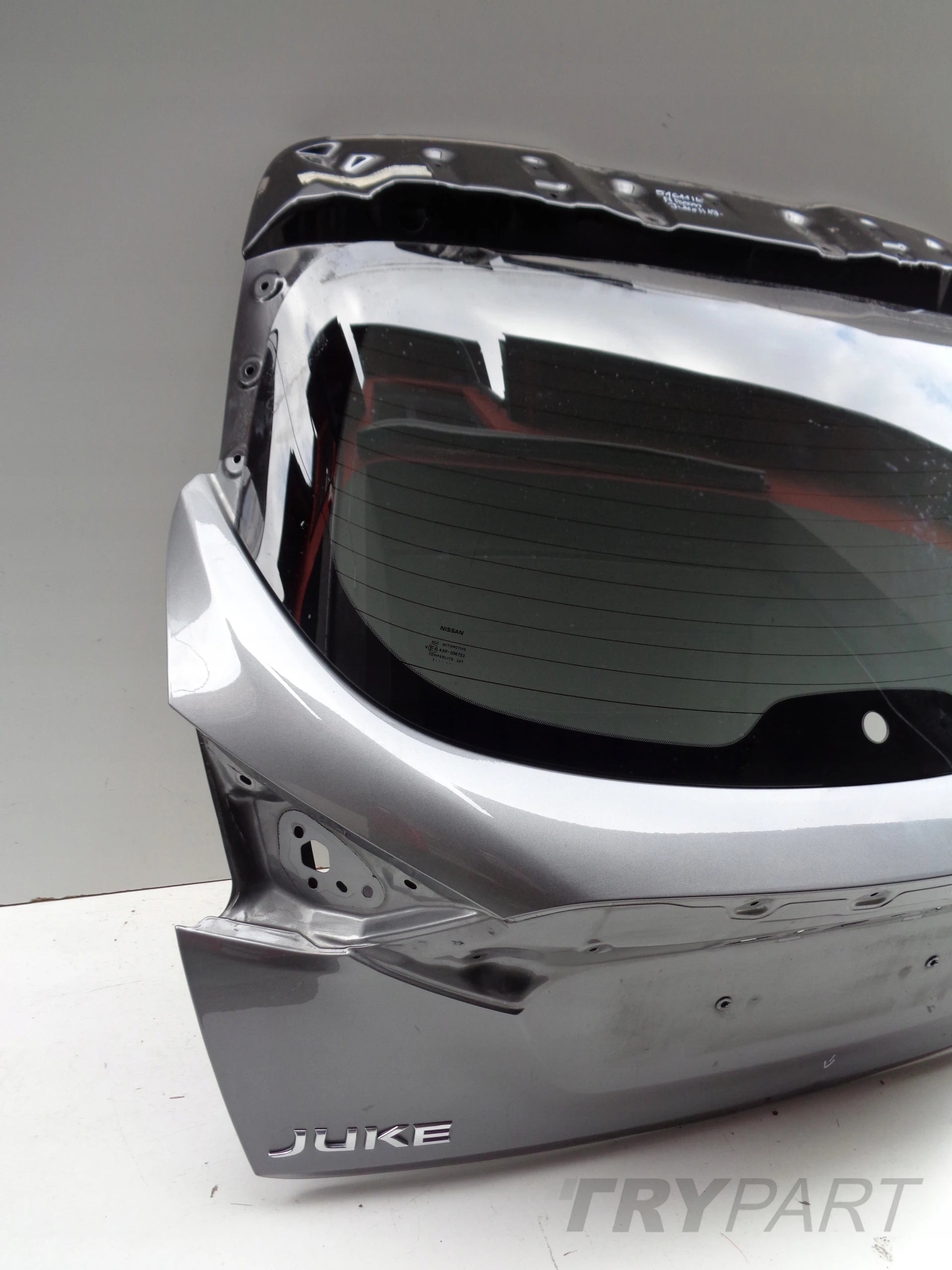 NISSAN JUKE II 19- Tailgate with glass No. 51611