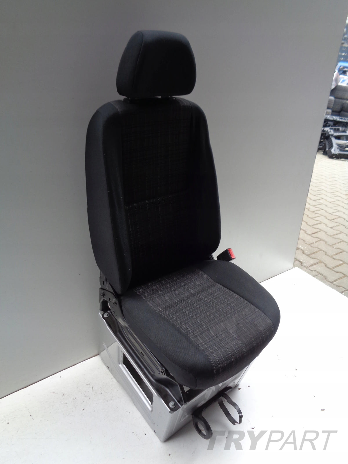 PASSENGER SEAT RIGHT MERCEDES SPRINTER W906