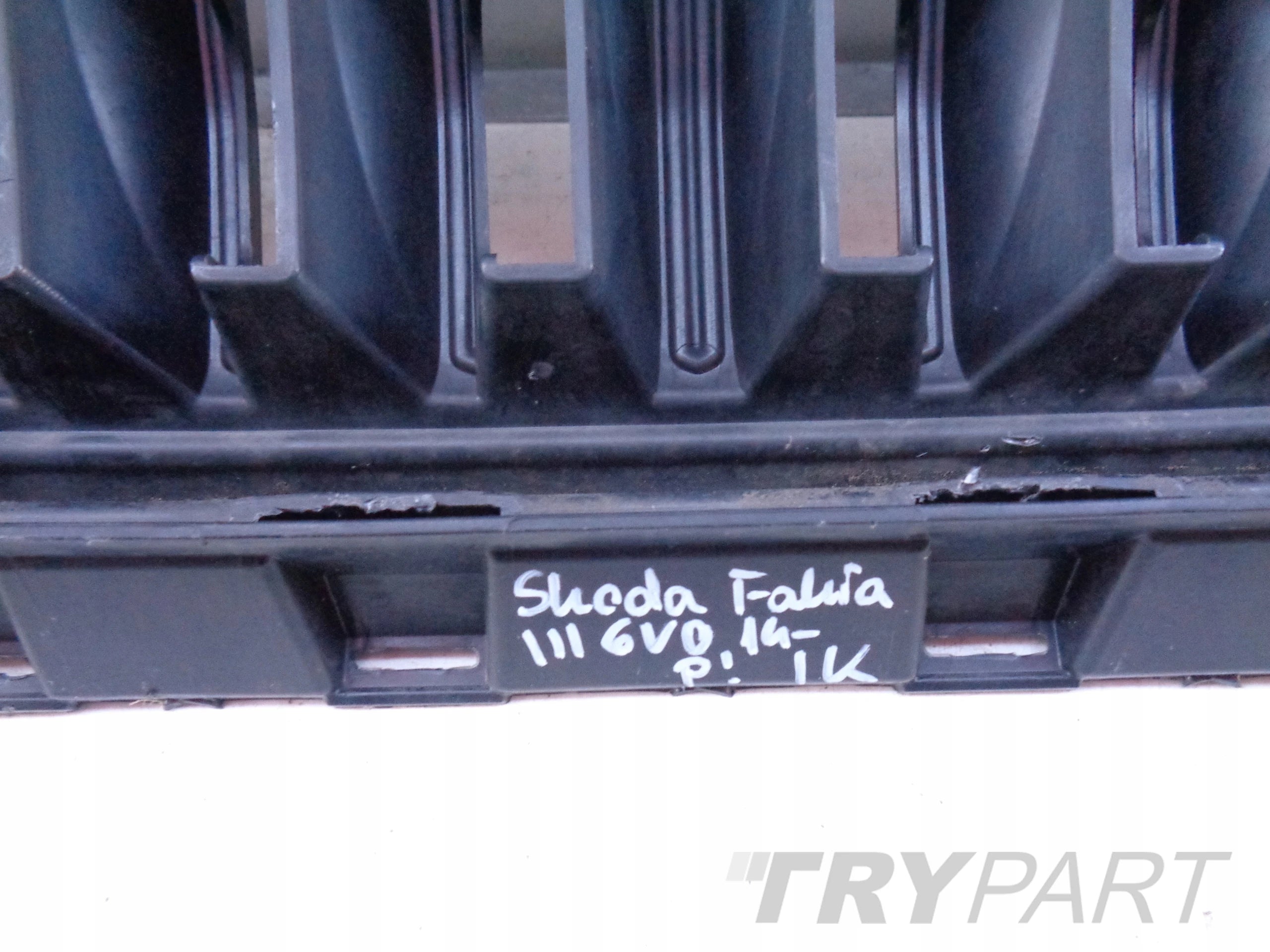 Radiator Grille for SKODA FABIA III 3 6V 6V0 14-