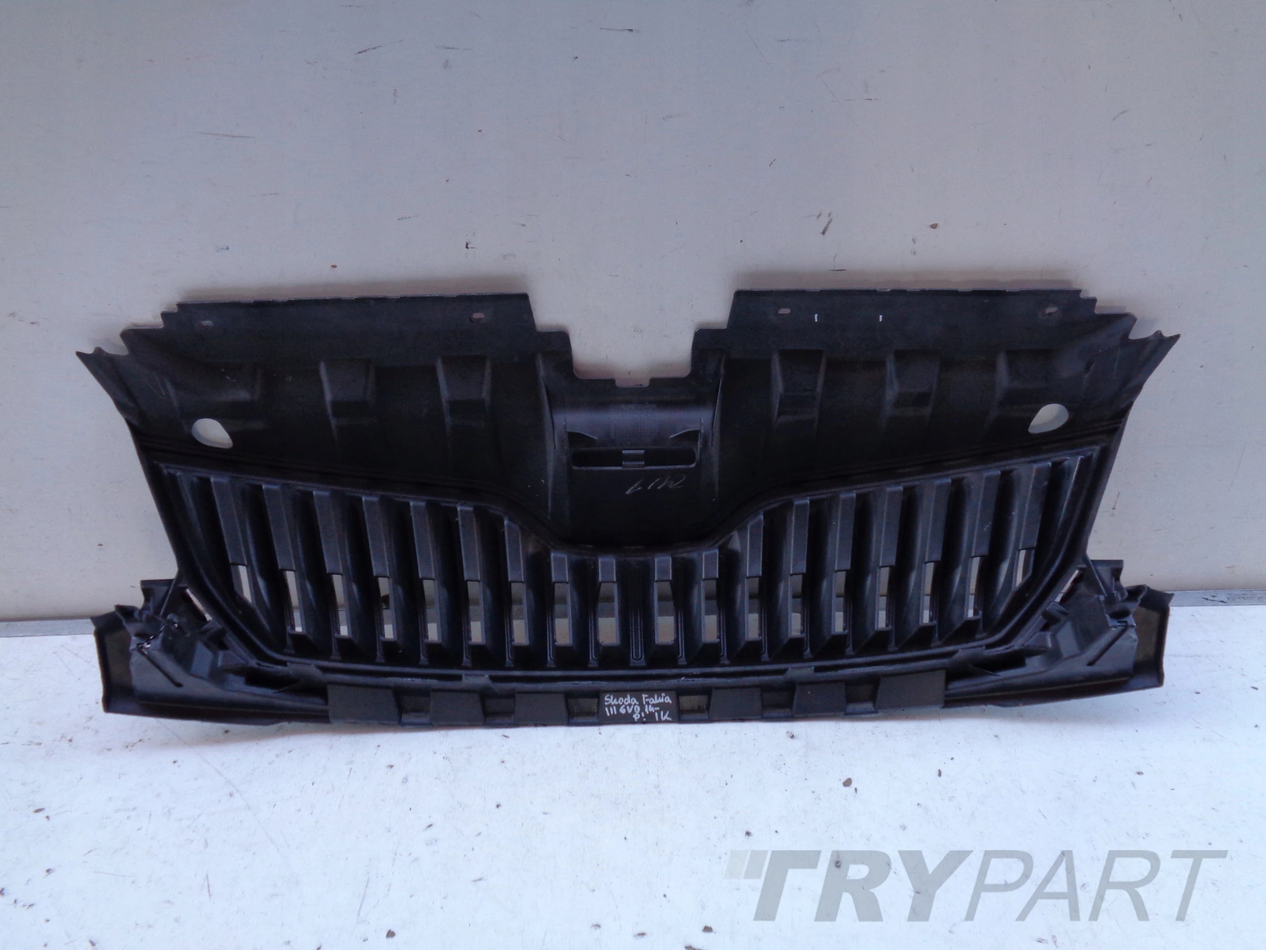 Radiator Grille for SKODA FABIA III 3 6V 6V0 14-