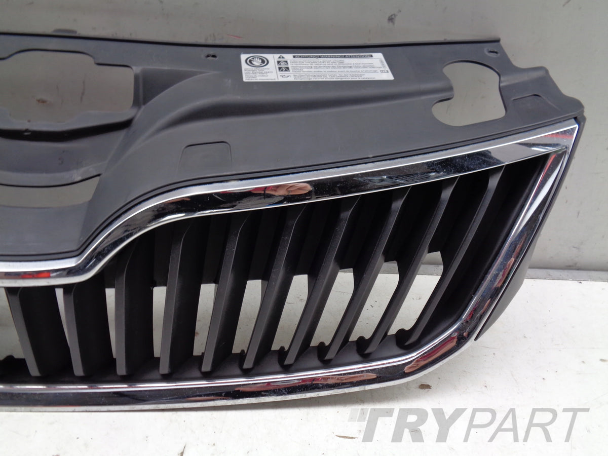 Radiator Grille for SKODA RAPID 5JA 12-