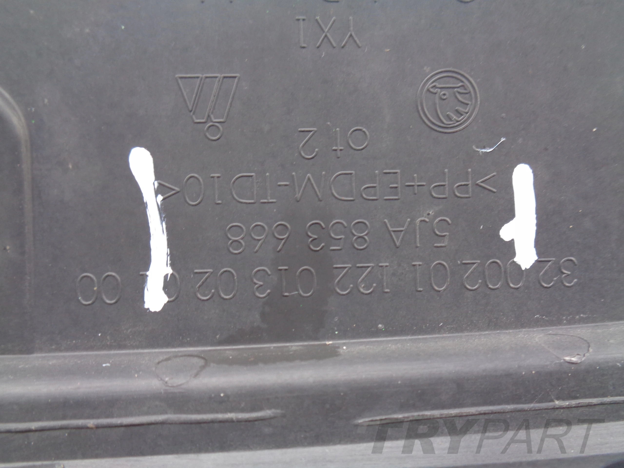Radiator Grille for SKODA RAPID 5JA 12-