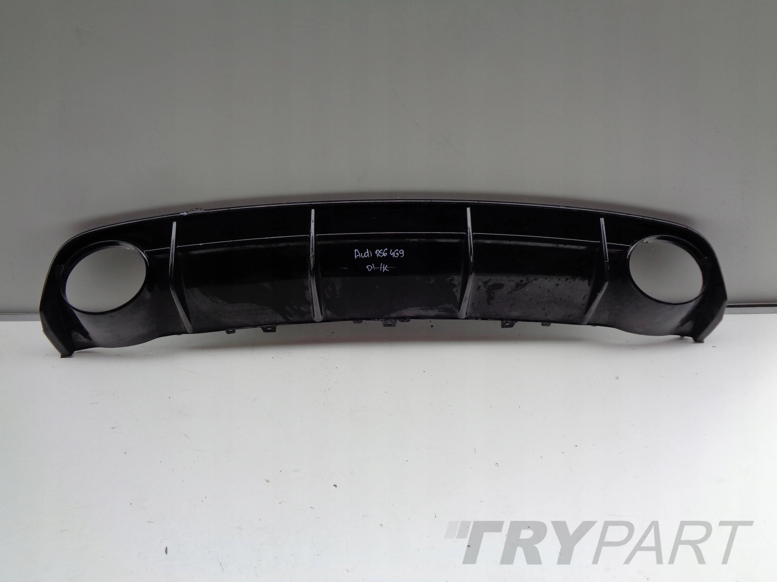 REAR BUMPER DIFFUSER AUDI RS6 4G 4G9
