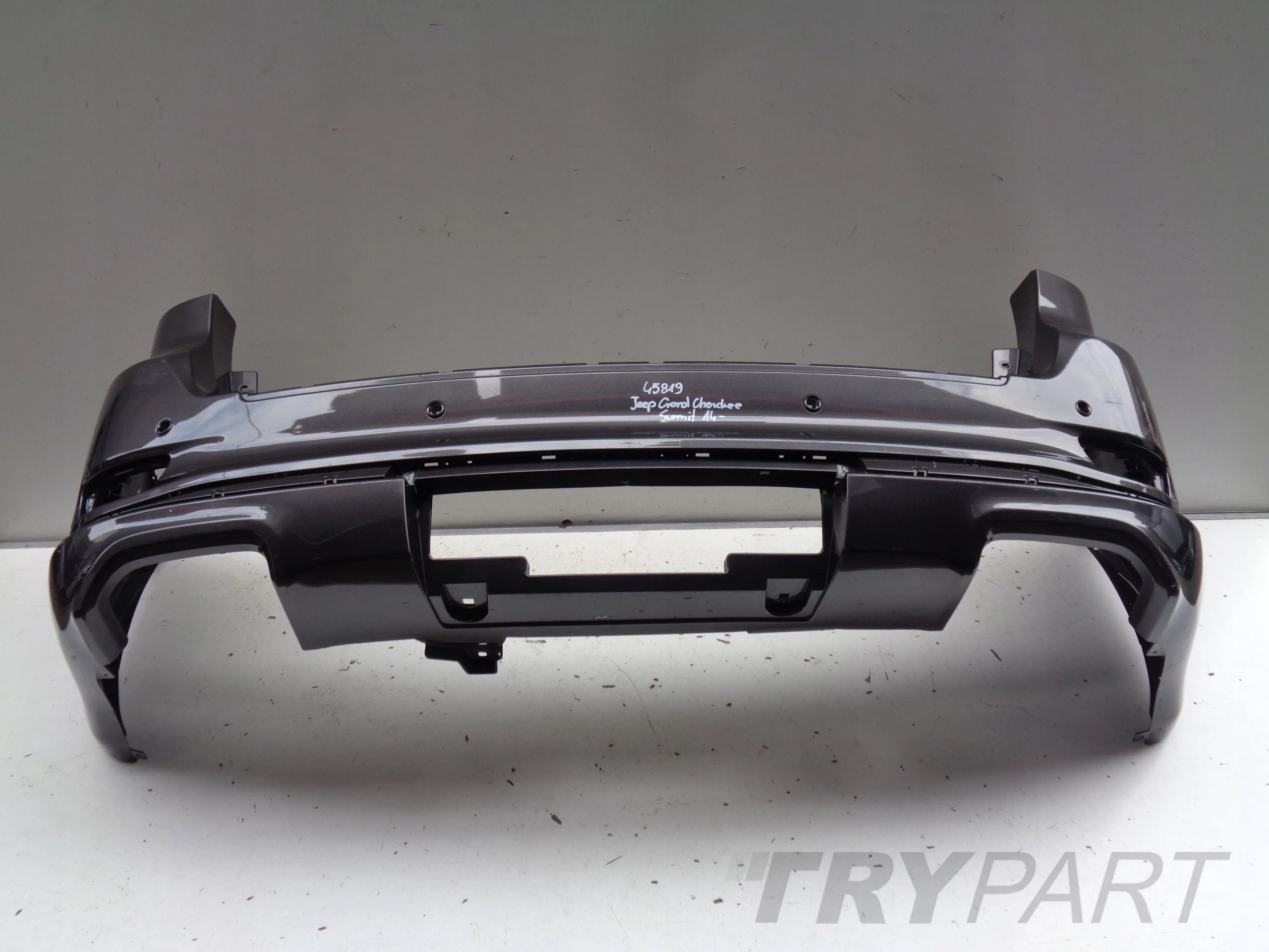 REAR BUMPER JEEP GRAND CHEROKEE WK2 SUMMIT 14- NO. 45819