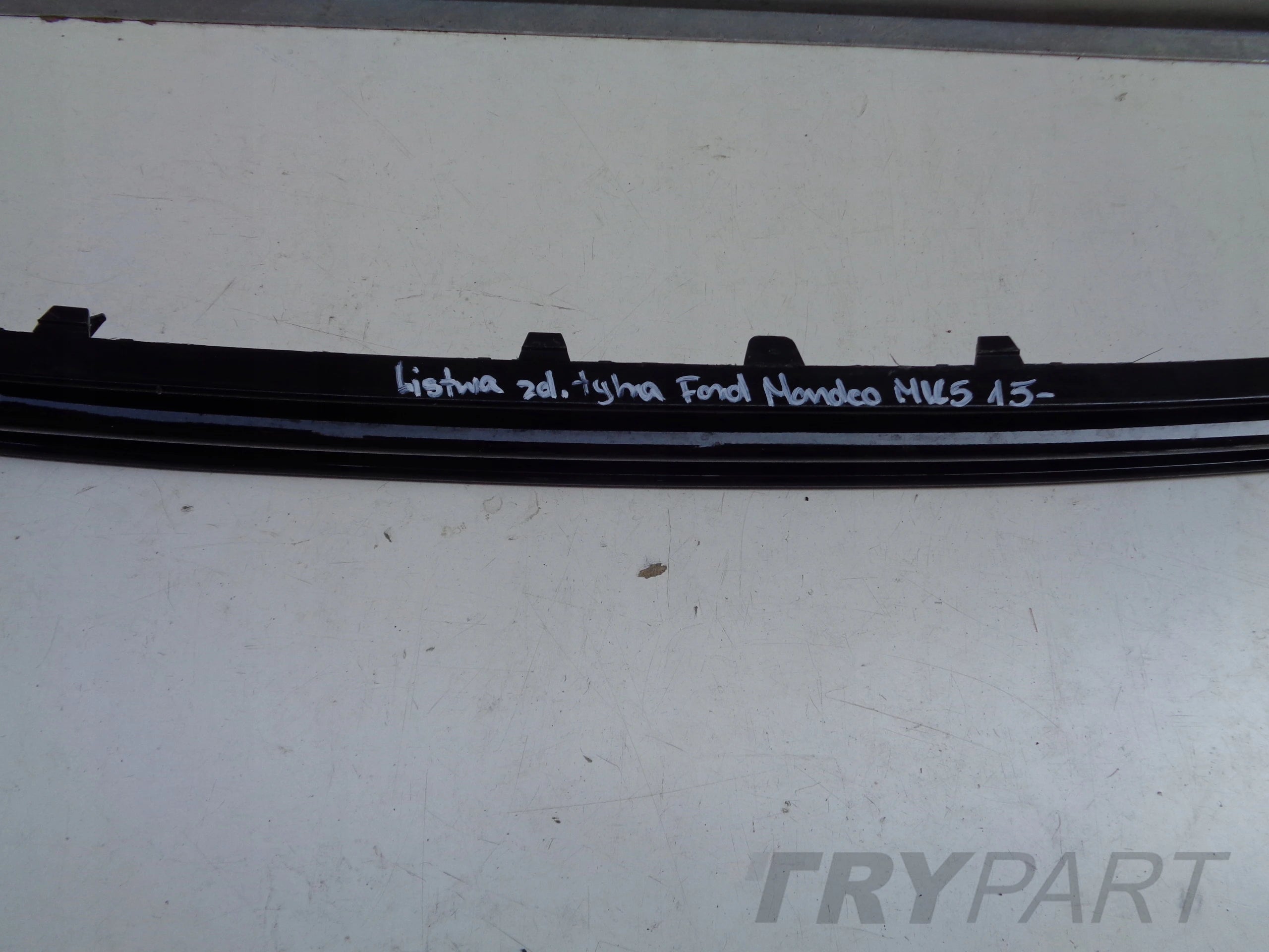 REAR BUMPER TRIM FORD MONDEO MK5 TITANIUM 15-