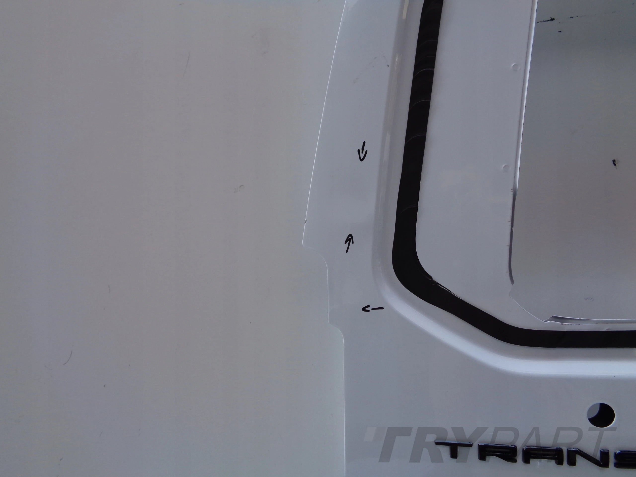 REAR LEFT DOOR FORD TRANSIT COURIER II 23- NO 47351