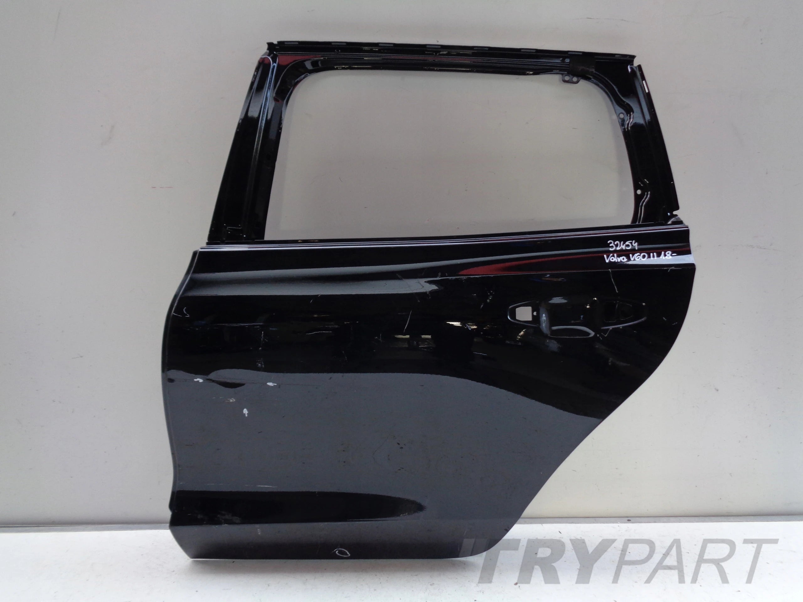 REAR LEFT DOOR VOLVO V60 II 18- NO 32454