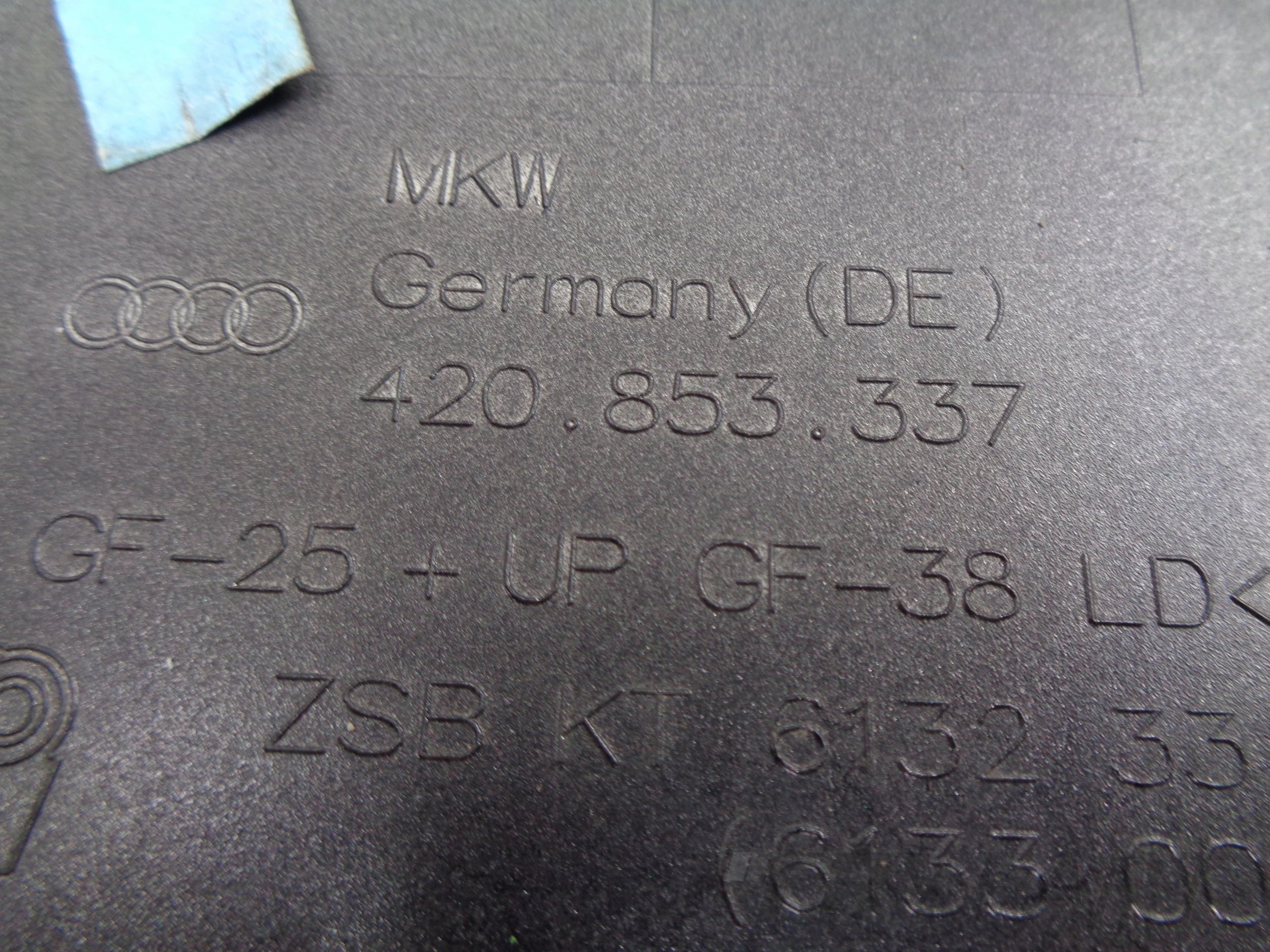 REAR LEFT FENDER FLARE AUDI R8 420 07-