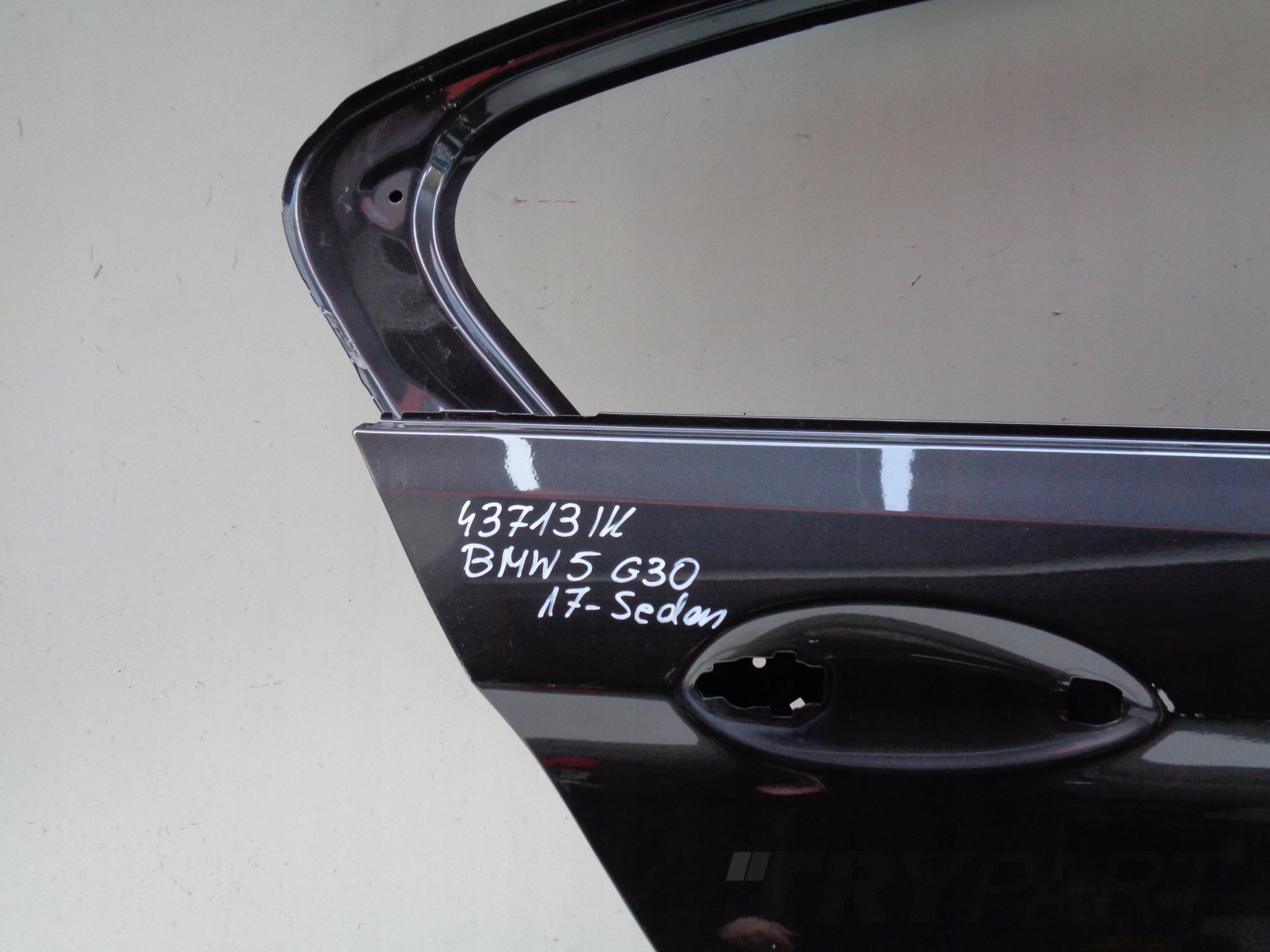 REAR RIGHT DOOR BMW 5 G30 17- SEDAN NO. 43713