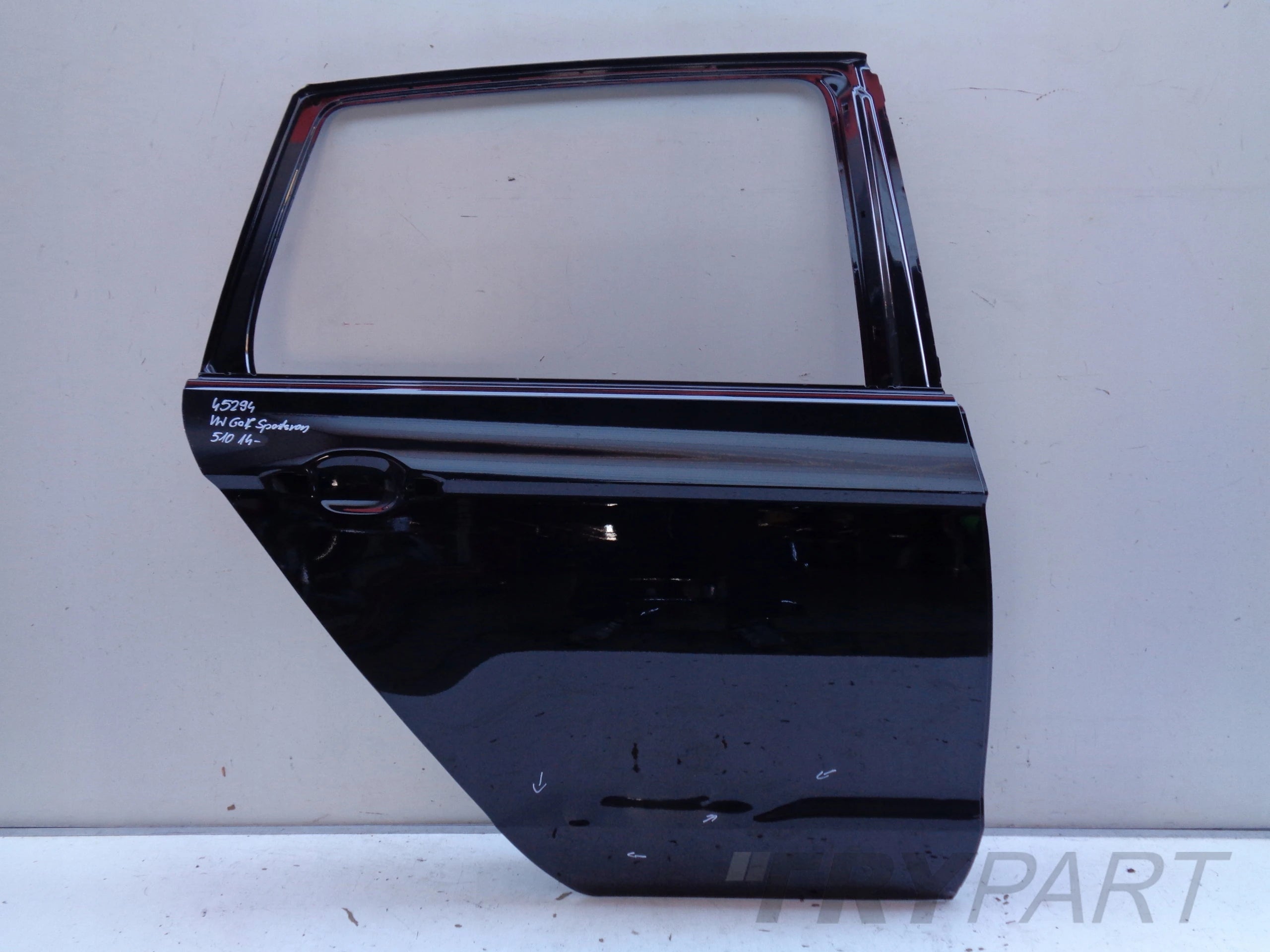 REAR RIGHT DOOR VW GOLF SPORTSVAN 510 14- NR 45294