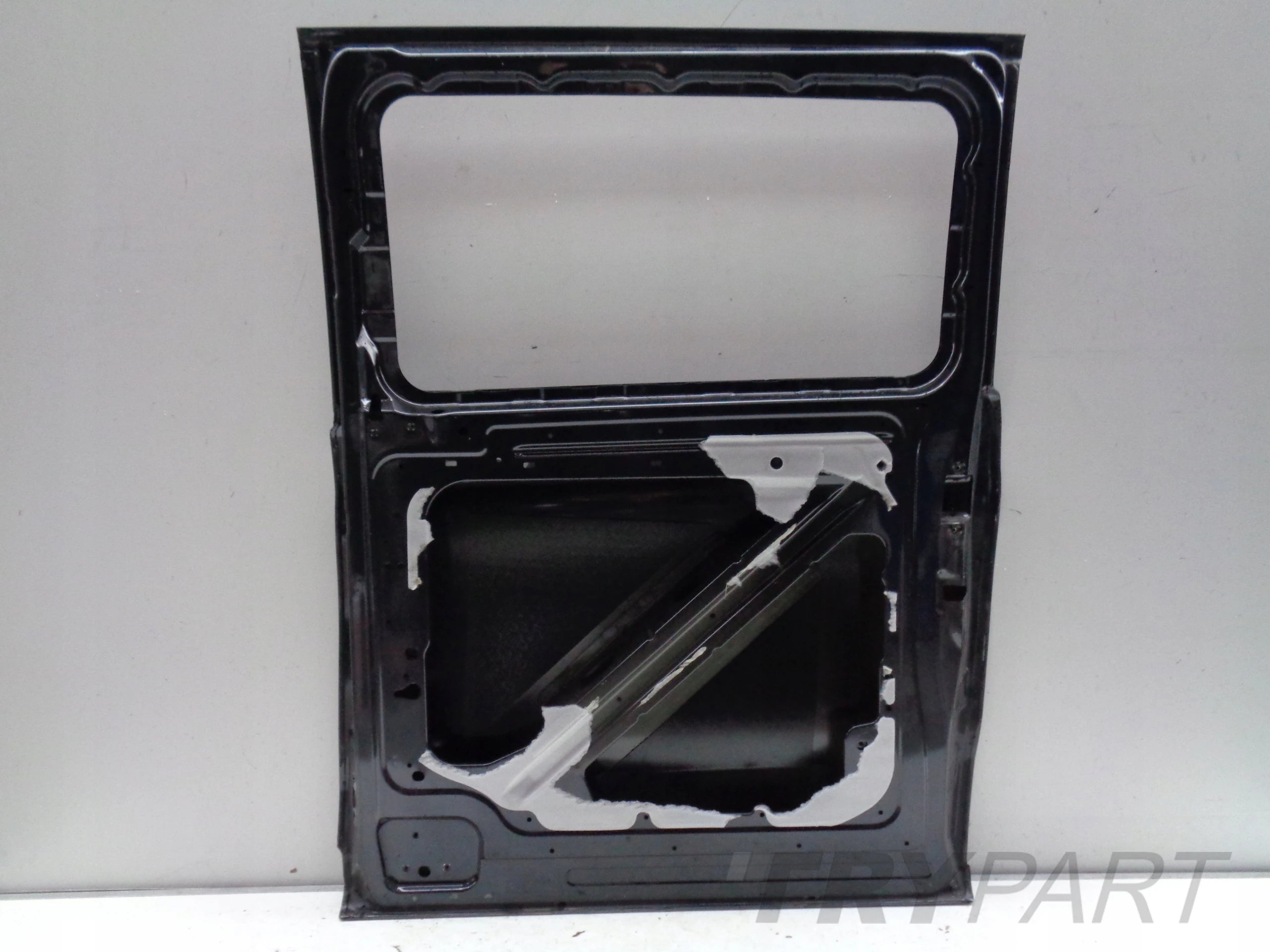 REAR RIGHT SLIDING DOOR MERCEDES VITO W447 14- NO. 43944