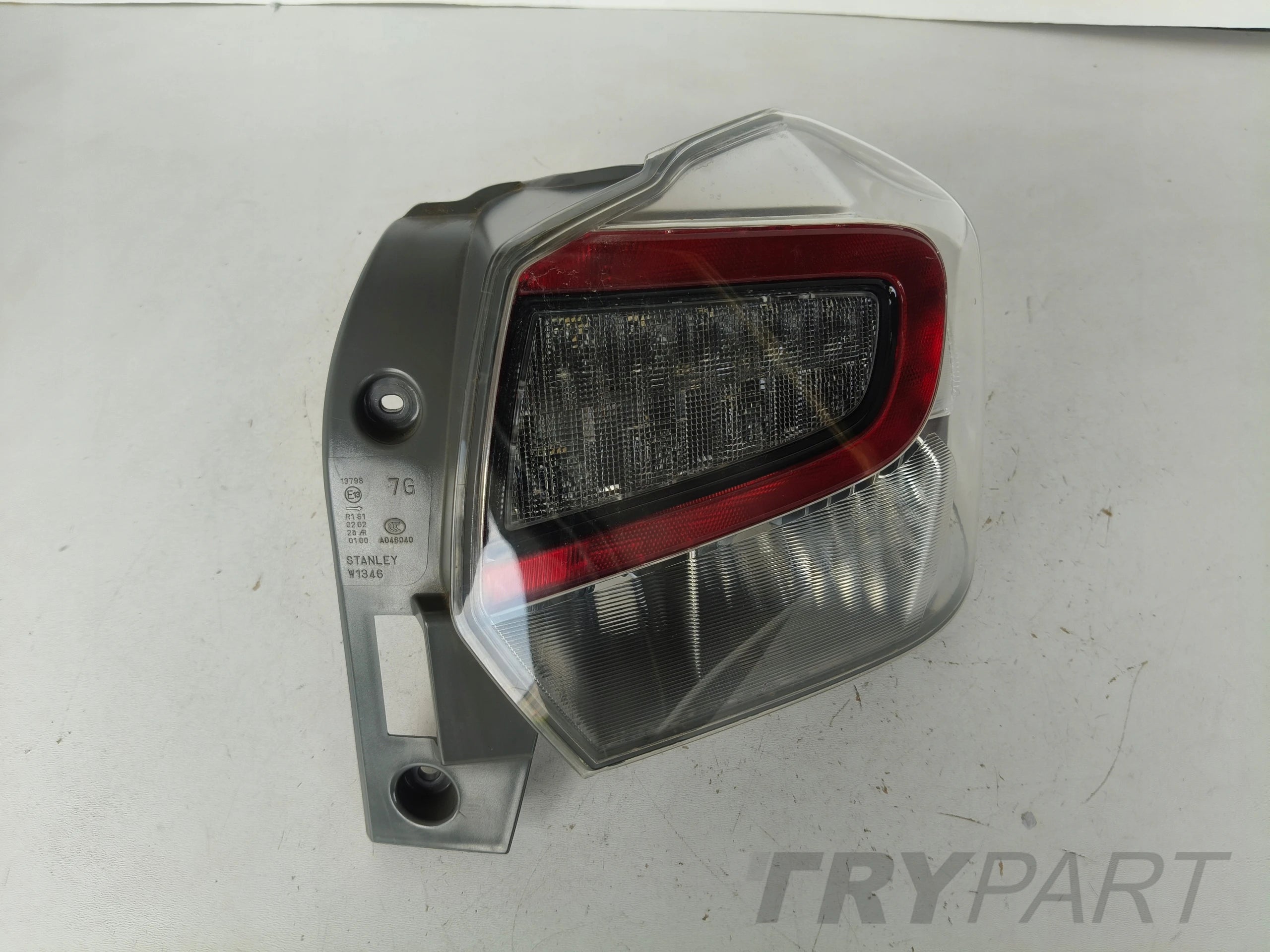 REAR RIGHT TAIL LIGHT SUBARU XV 16- LIFT LED