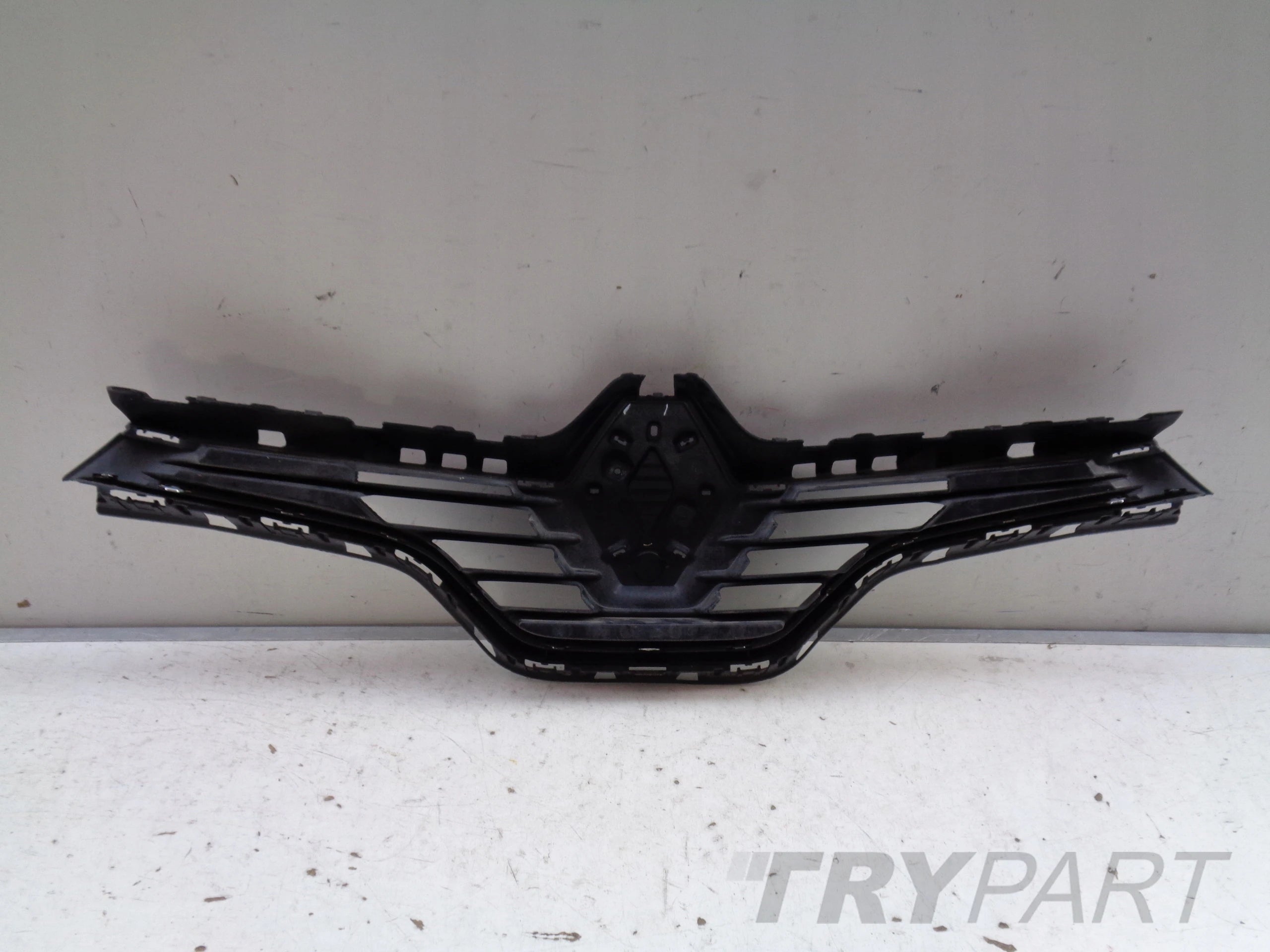 RENAULT CAPTUR 13- Grille Cover