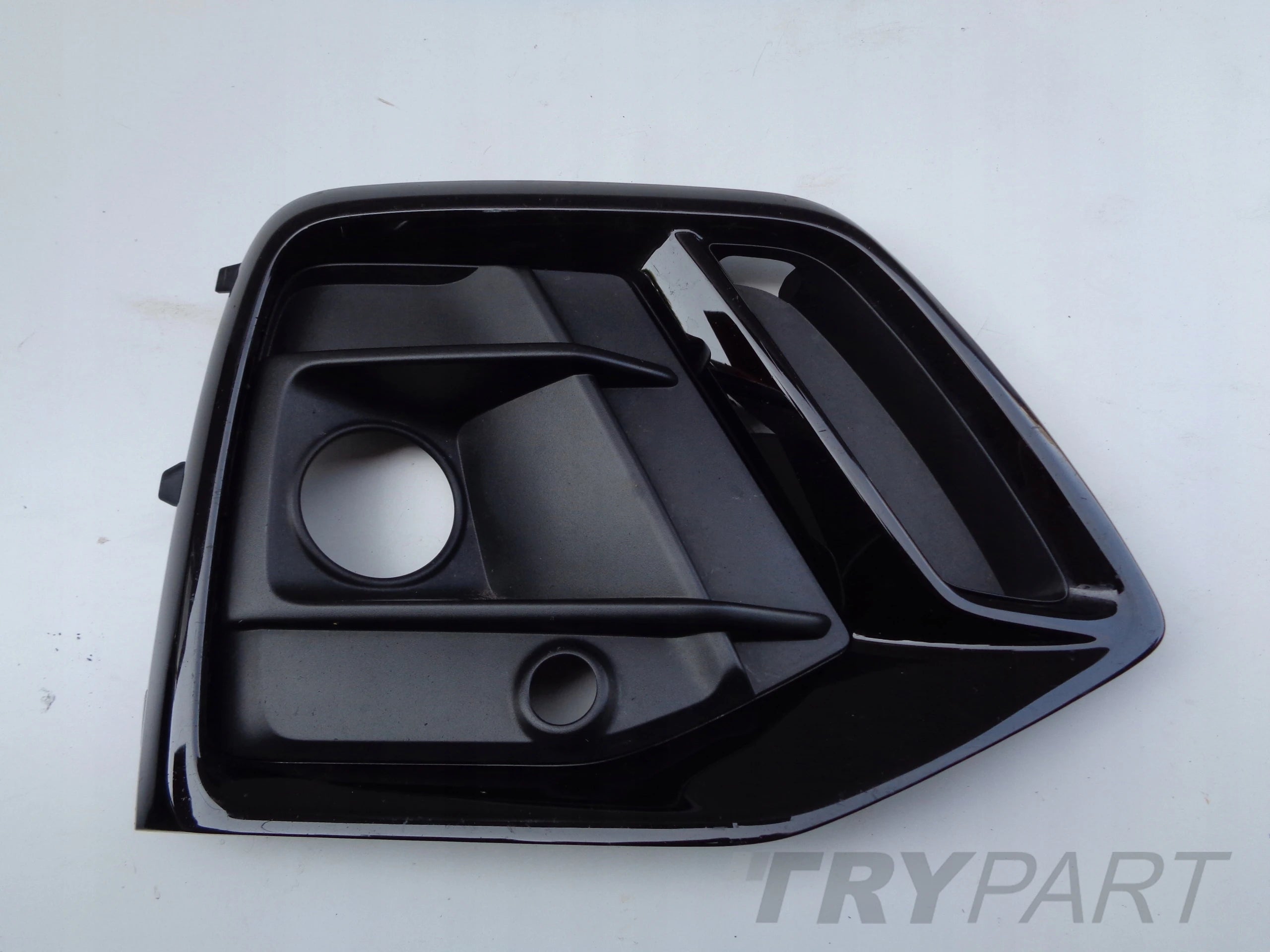 RIGHT BUMPER GRILL AUDI Q5 II 80A 20- FACELIFT