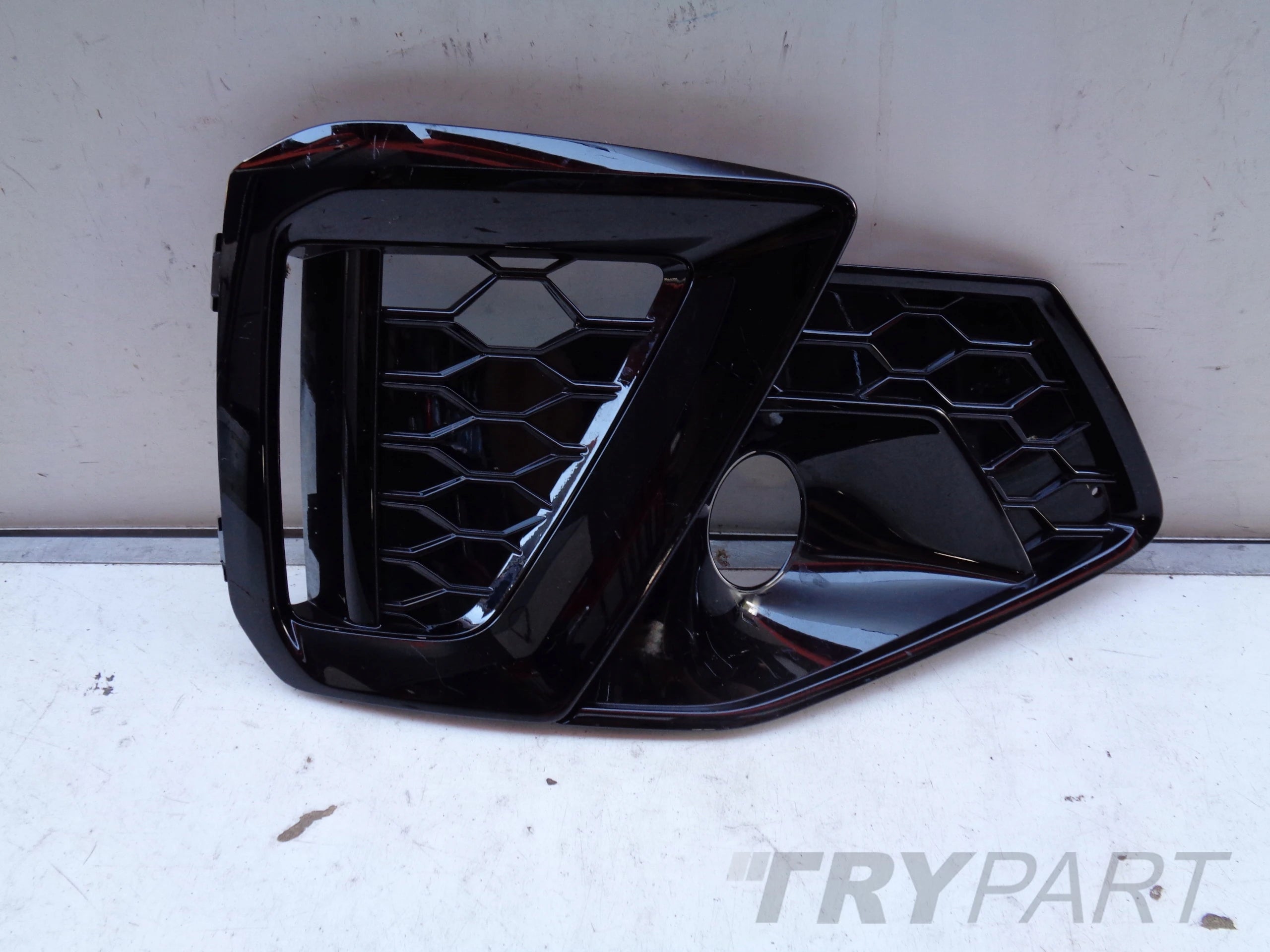 RIGHT BUMPER GRILLE AUDI A4 S4 B9 8W 8W0 19- LIFT S-LINE