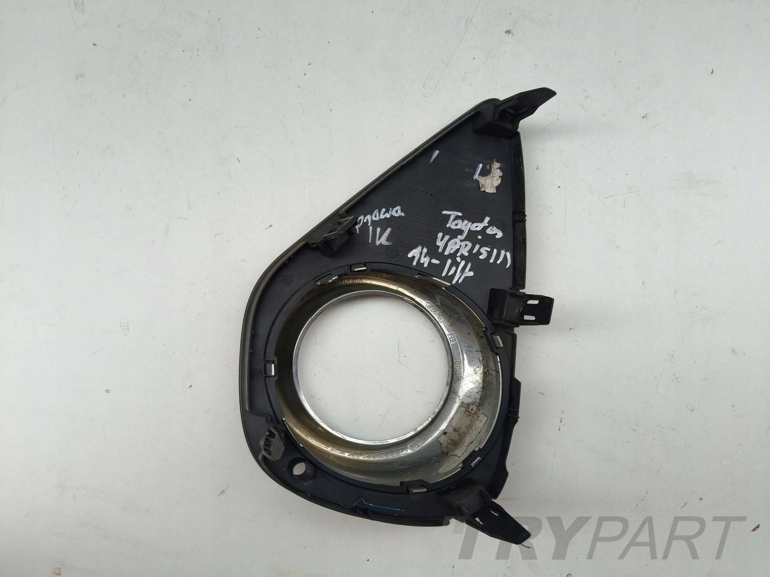 RIGHT BUMPER GRILLE TOYOTA YARIS III 14- FACELIFT