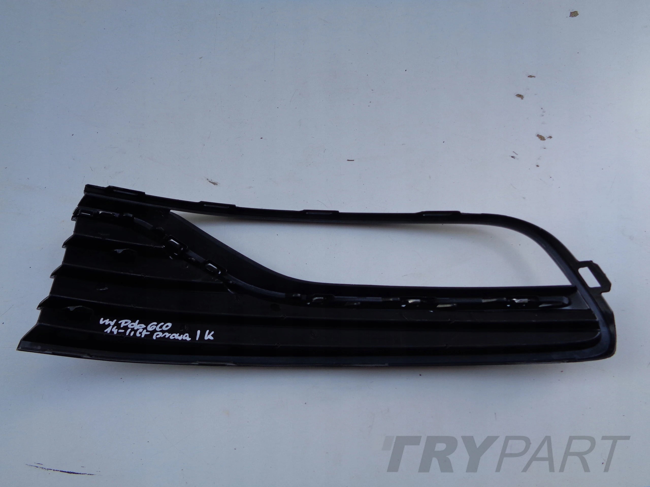 RIGHT BUMPER GRILLE VW POLO 6C 6C0 14- LIFT