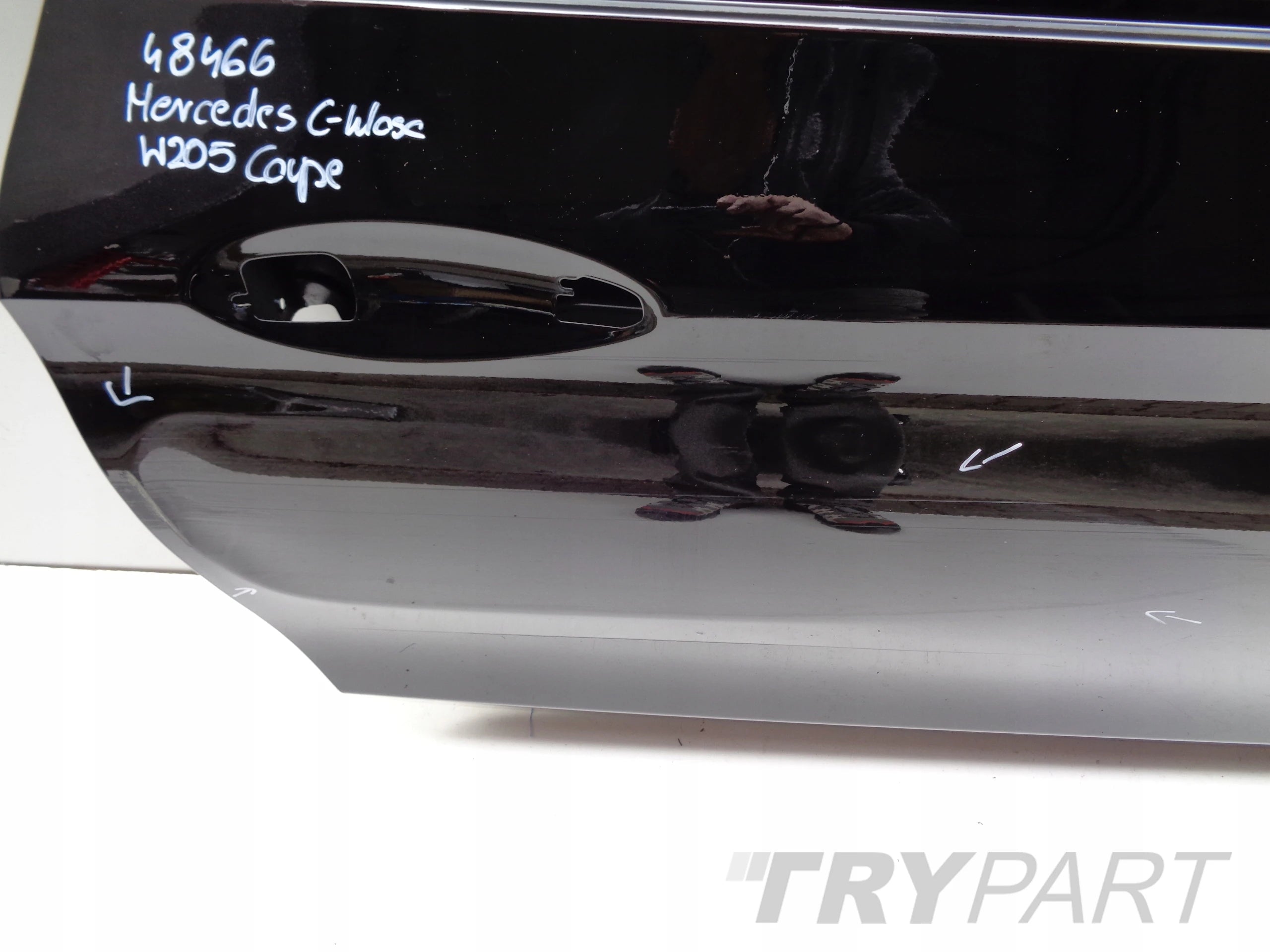 RIGHT DOOR MERCEDES C-CLASS W205 COUPE NO. 48466
