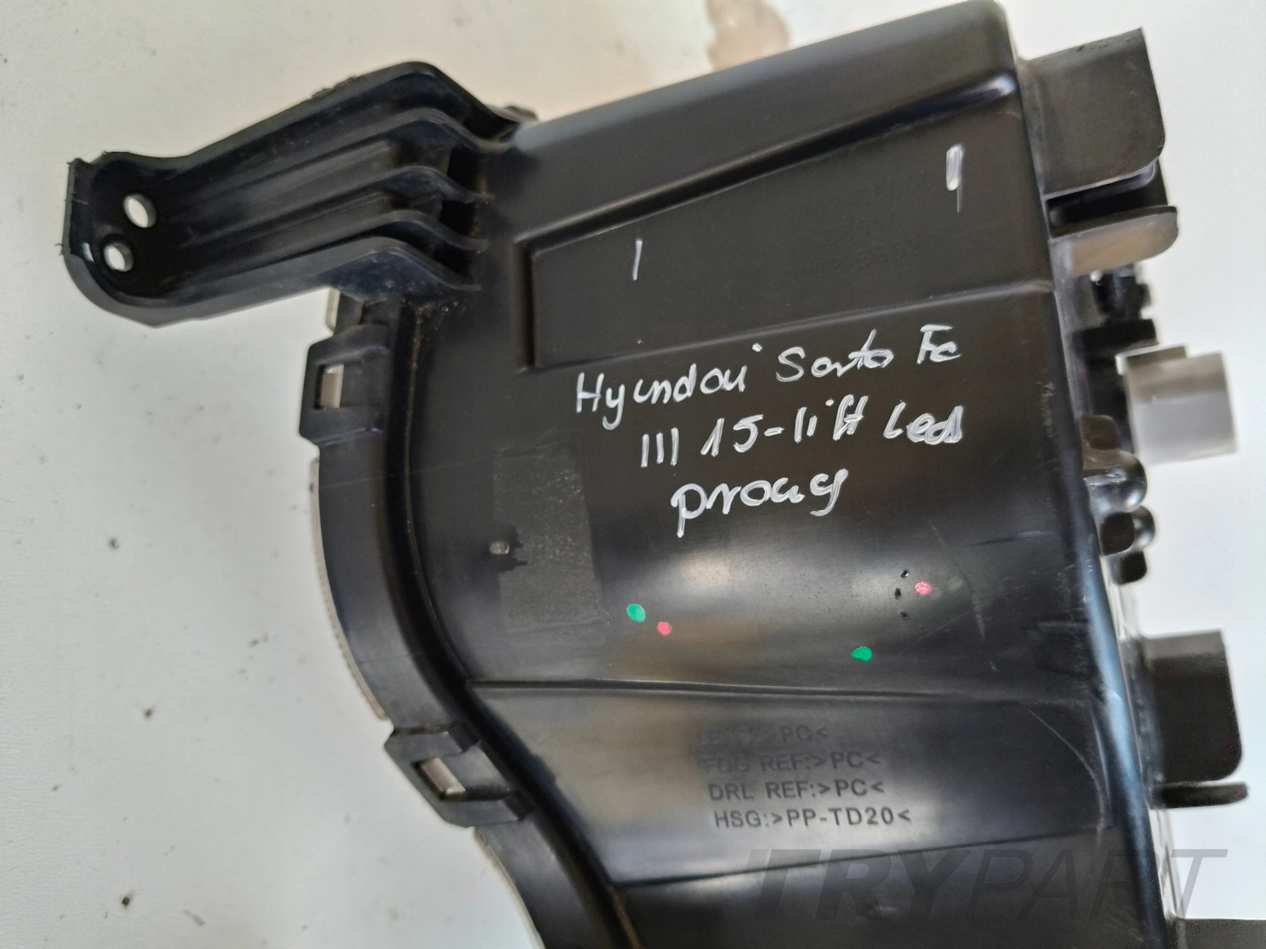 RIGHT FOG LIGHT HYUNDAI GRAND SANTA FE III 15- FACELIFT LED DRL