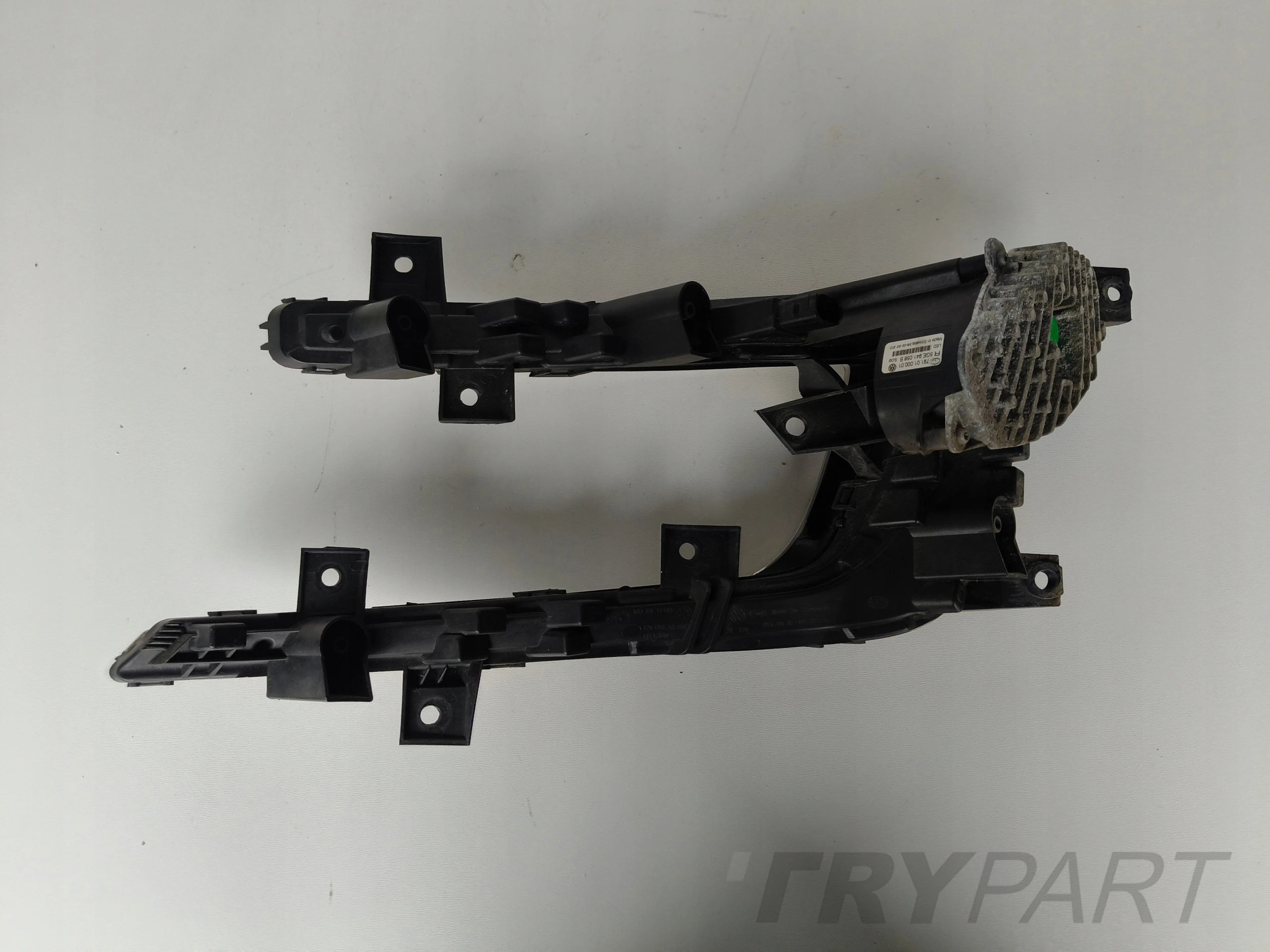 RIGHT FOG LIGHT VW GOLF VII 7 GTE 5G 5G0 5GE LED