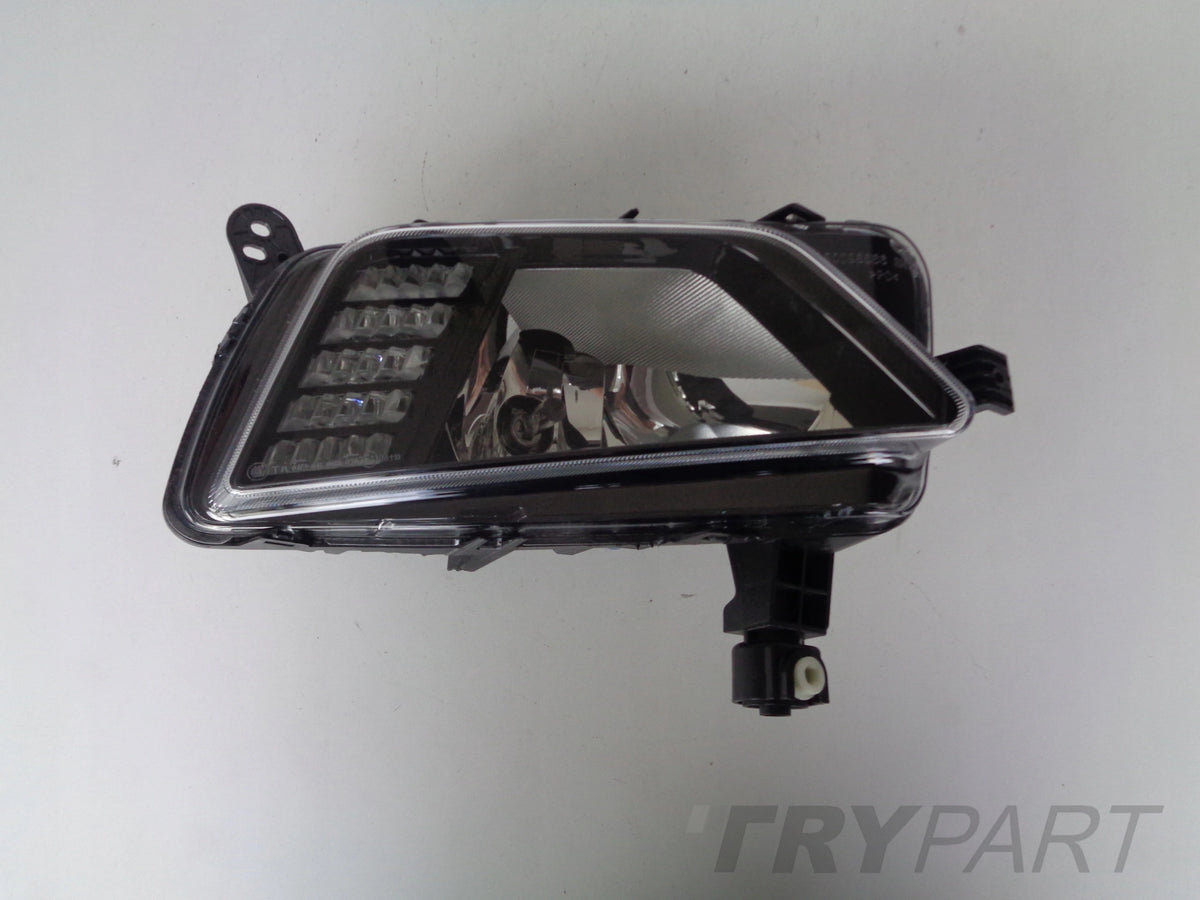 RIGHT FOG LIGHT VW POLO 2G 2G0 17- LED