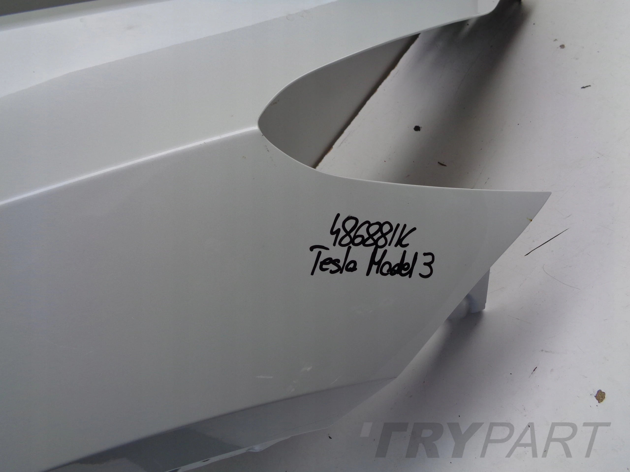 RIGHT FRONT FENDER FOR TESLA MODEL Y NO. 48688