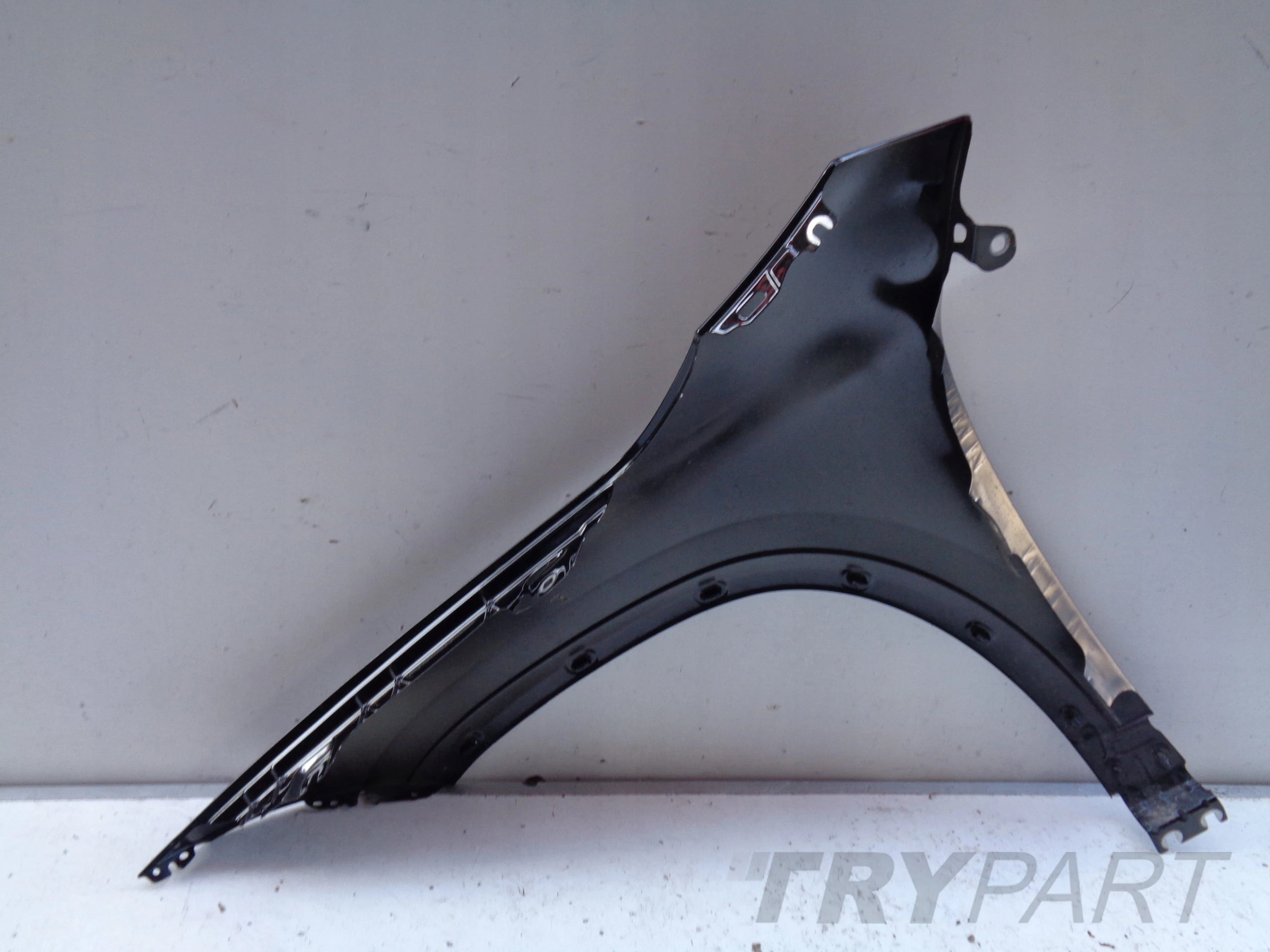 RIGHT FRONT FENDER MERCEDES GLA W247 18- NO. 44940