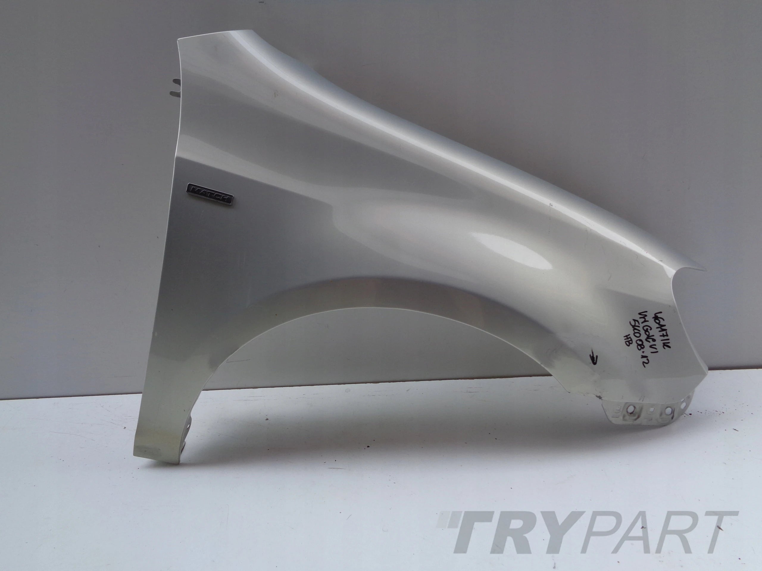 RIGHT FRONT FENDER VW GOLF VI 6 5K 5K0 08-12 HB NO. 46117