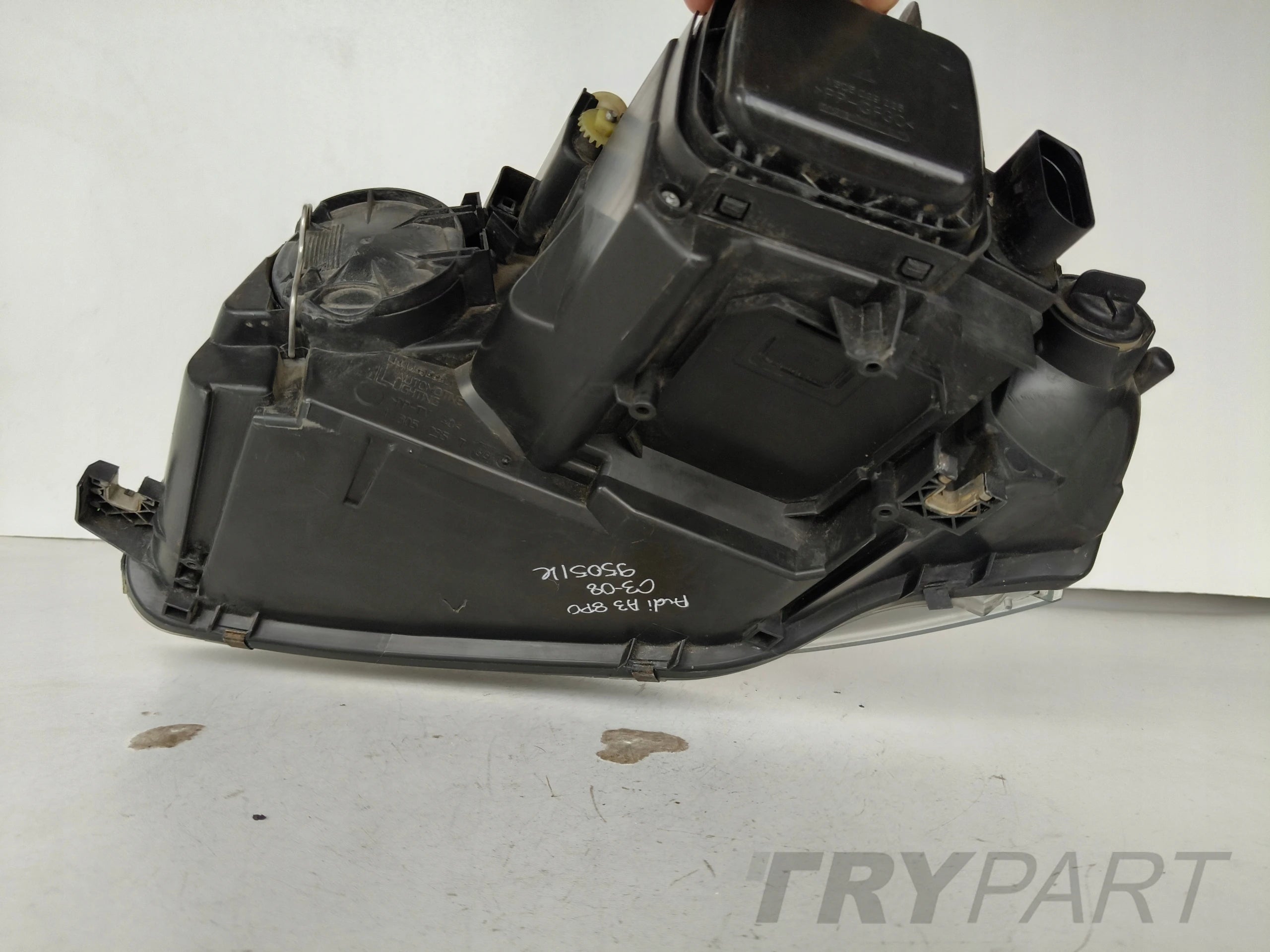 RIGHT HEADLIGHT AUDI A3 8P 8P0 03-08