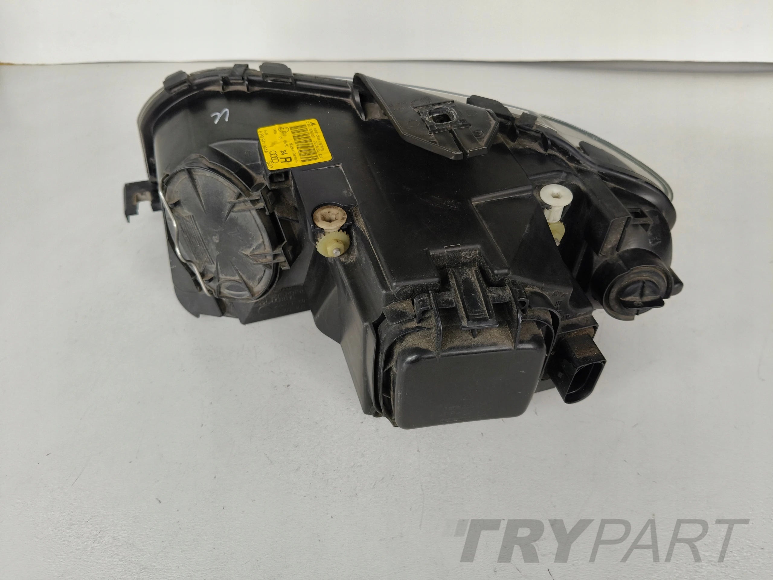 RIGHT HEADLIGHT AUDI A3 8P 8P0 03-08