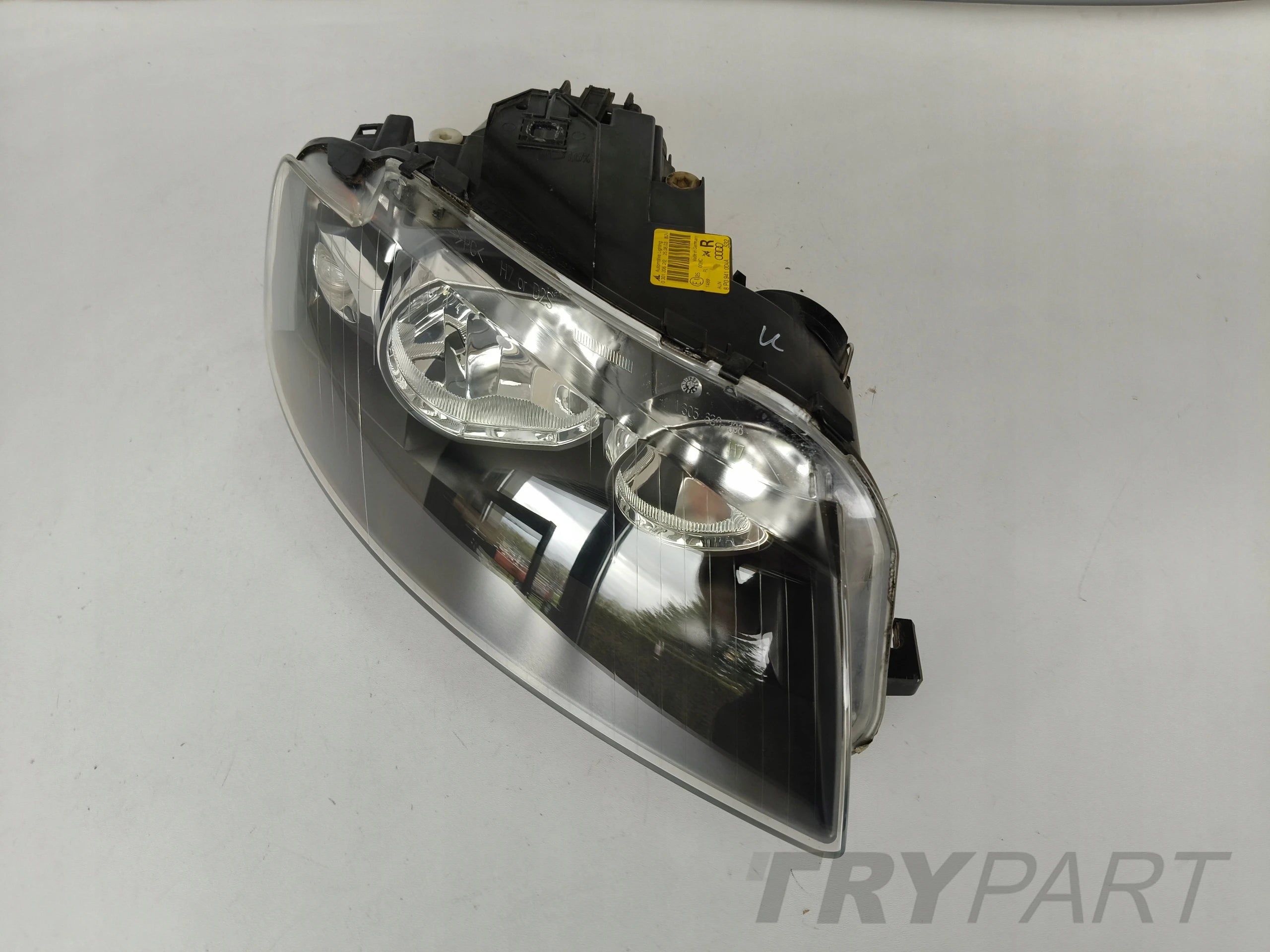 RIGHT HEADLIGHT AUDI A3 8P 8P0 03-08