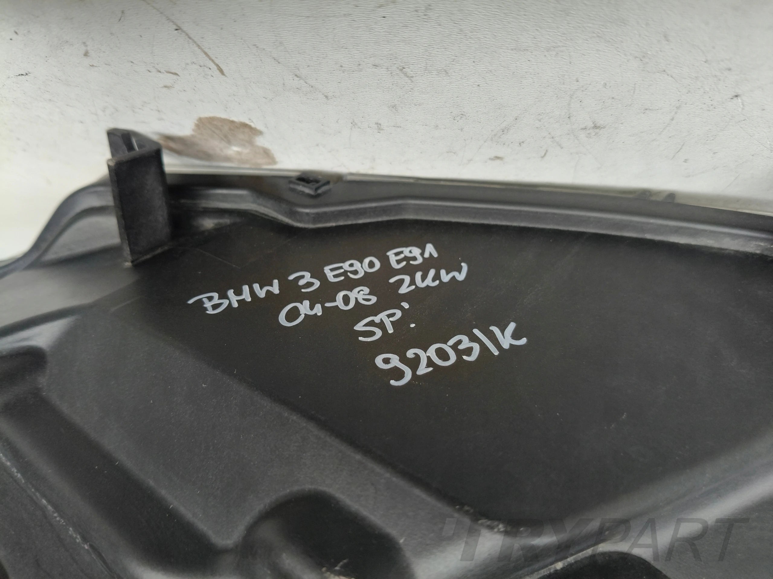 RIGHT HEADLIGHT BMW 3 E90 E91 04-08 ZKW