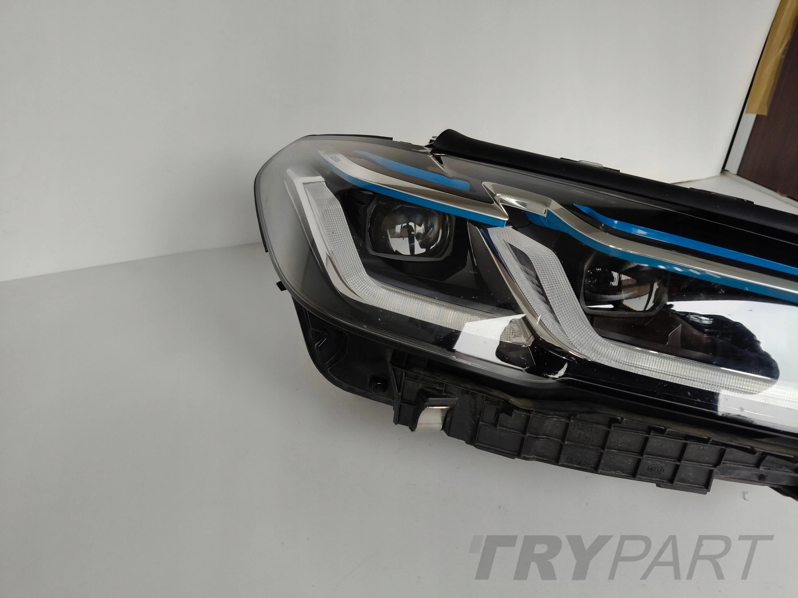 RIGHT HEADLIGHT BMW 5 G30 G31 LCI LASER LED