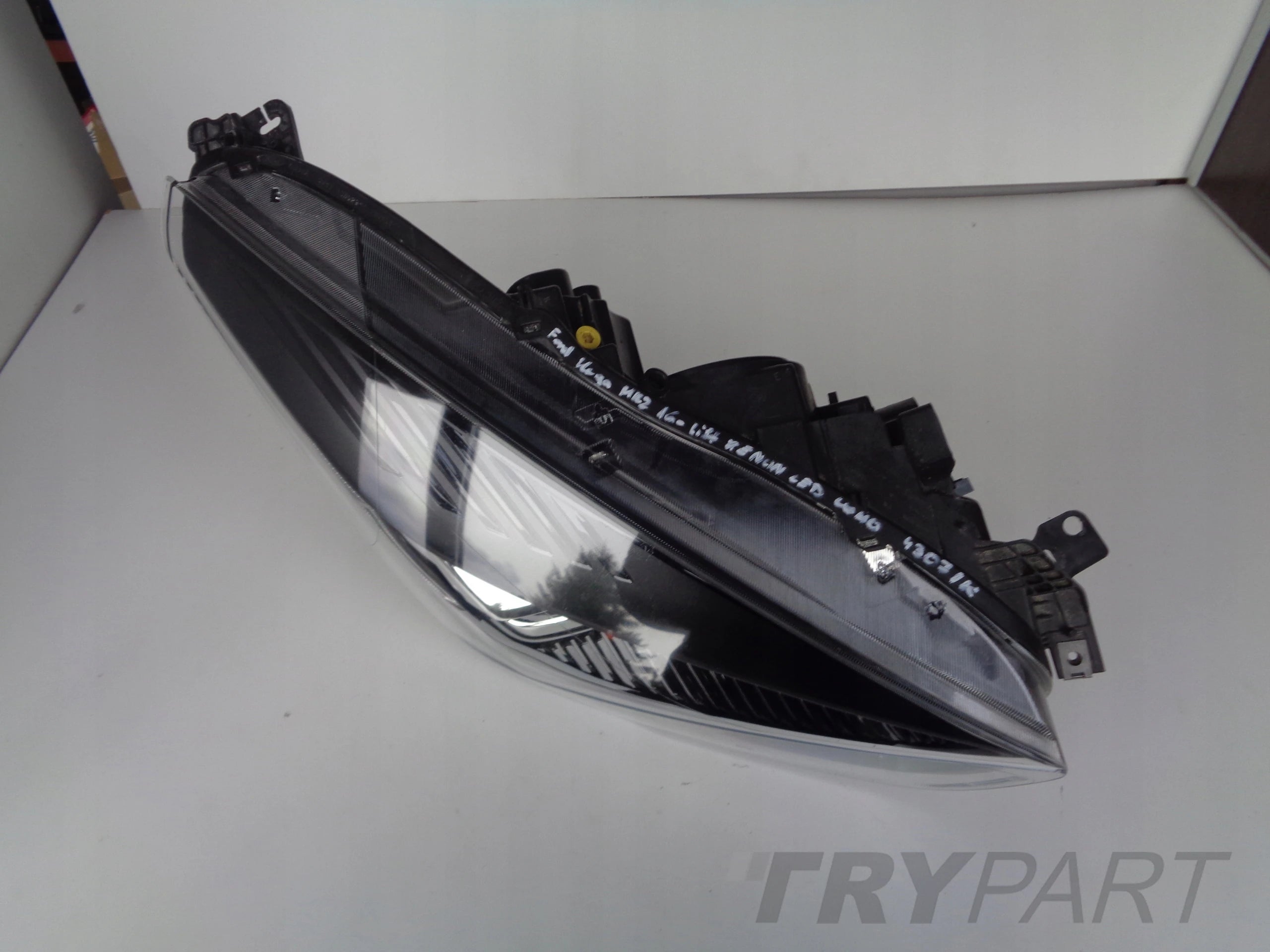 RIGHT HEADLIGHT FORD KUGA MK2 16- LIFT XENON LED ADAPTIVE DARK