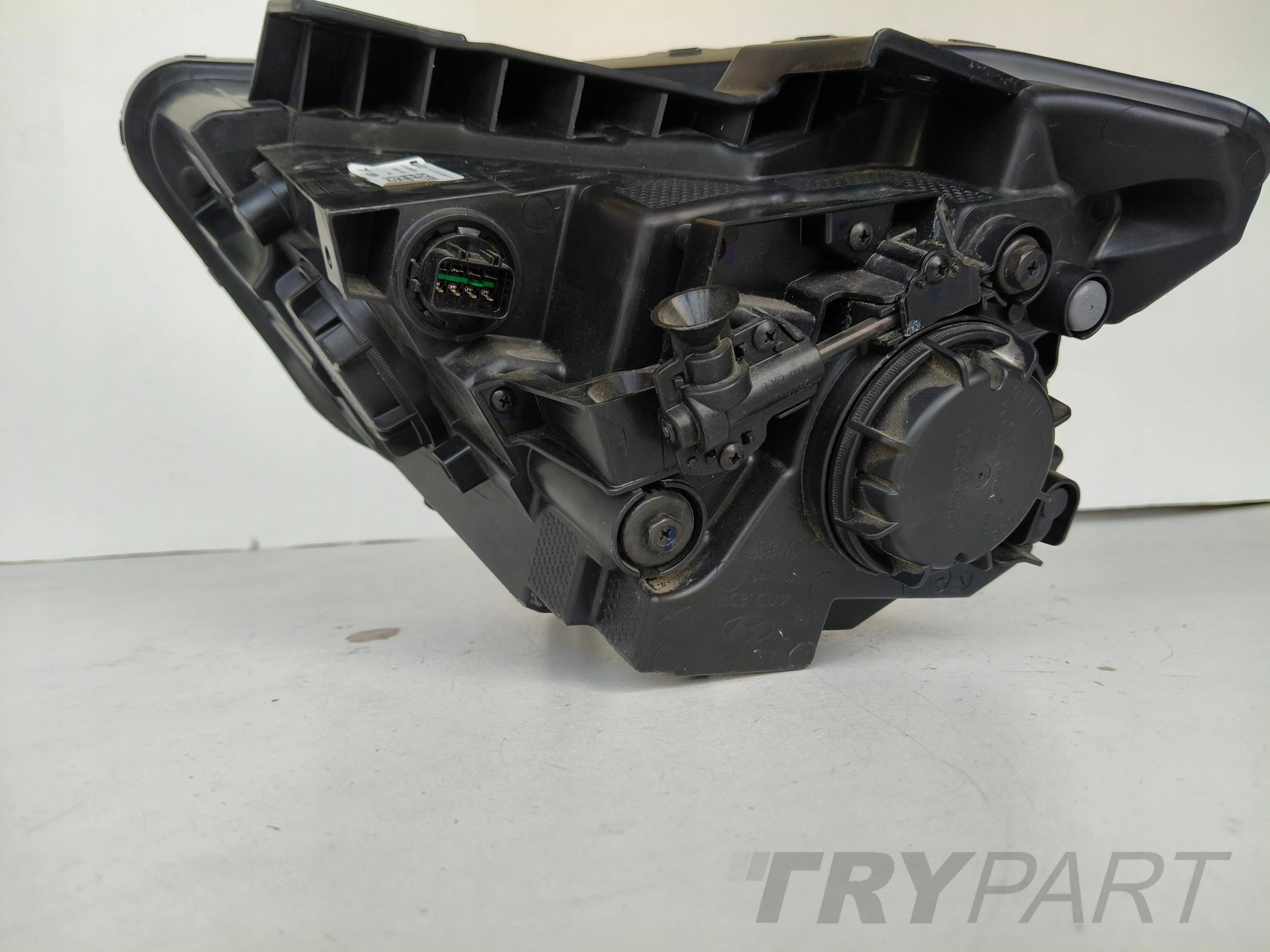 RIGHT HEADLIGHT HYUNDAI BAYON 21-