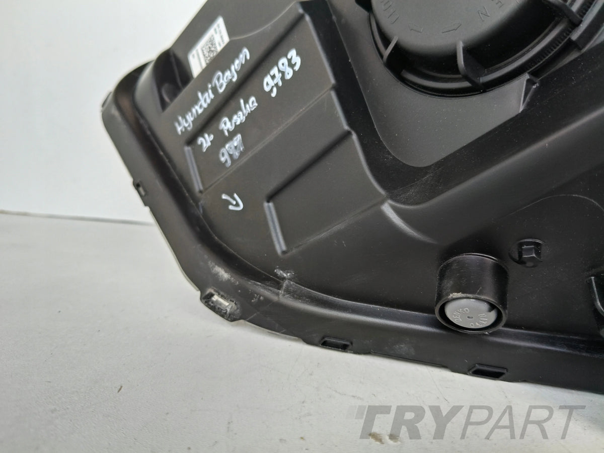 RIGHT HEADLIGHT HYUNDAI BAYON 21-