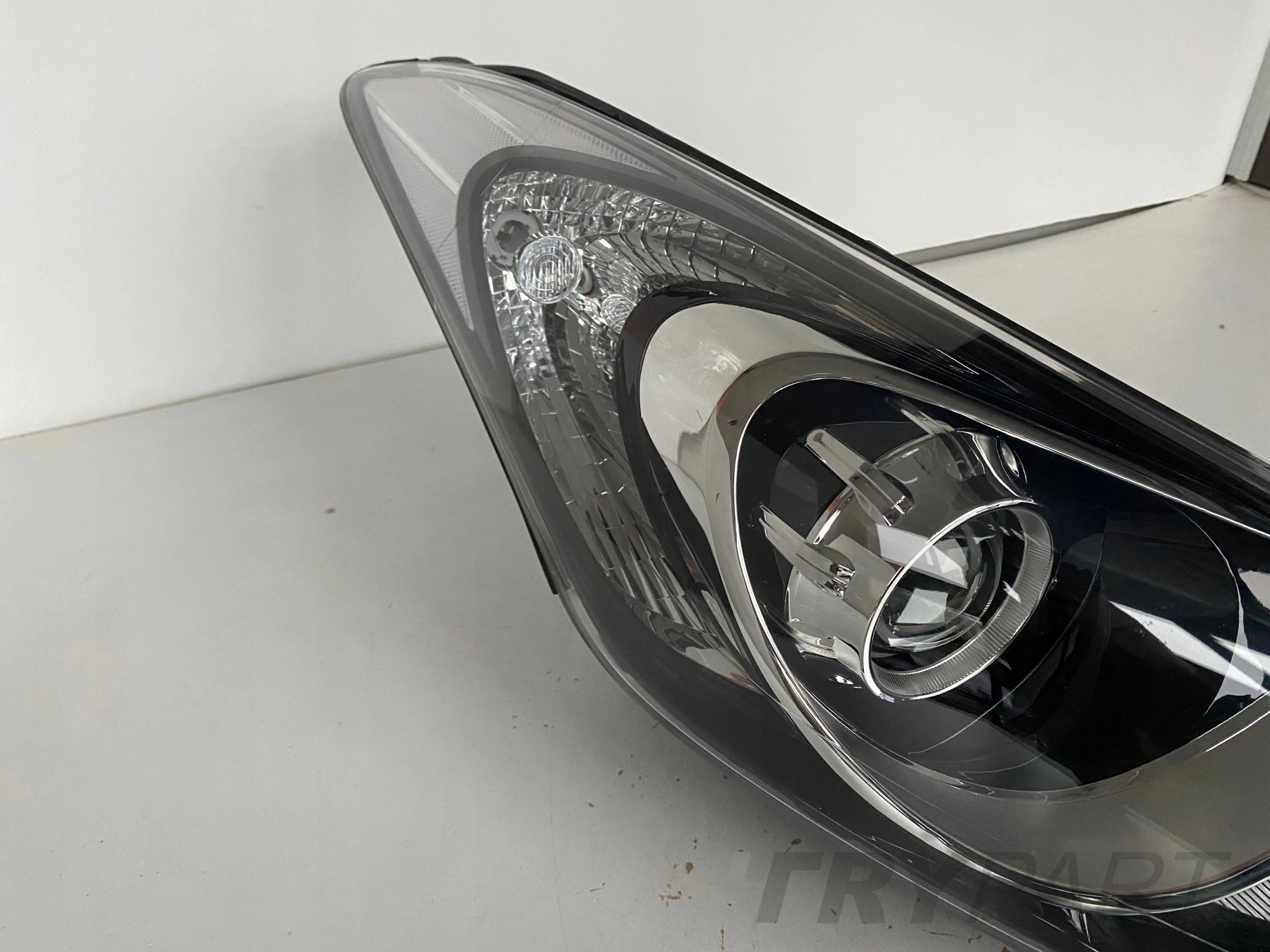 RIGHT HEADLIGHT HYUNDAI I30 II 12-