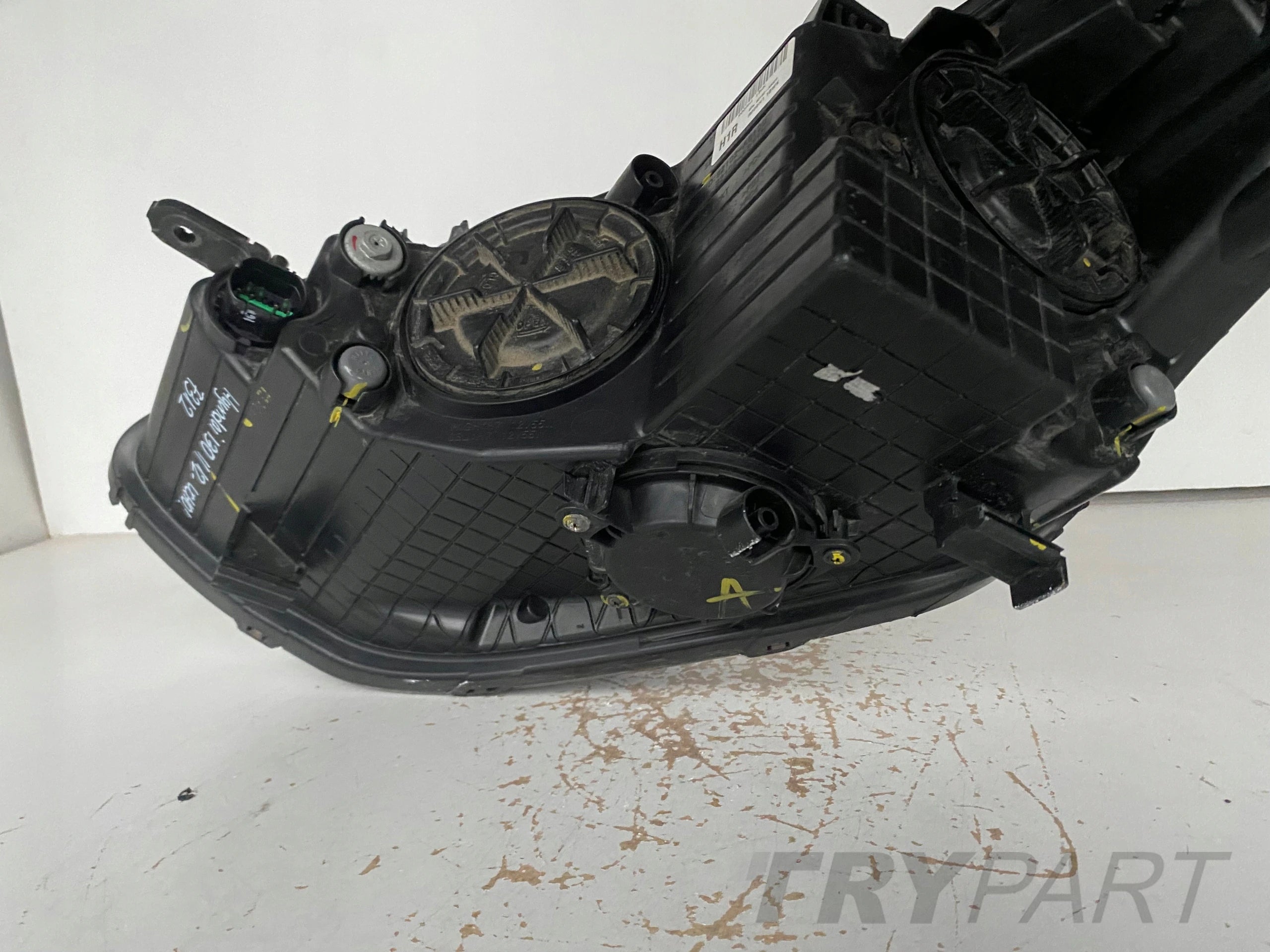 RIGHT HEADLIGHT HYUNDAI I30 II 12-