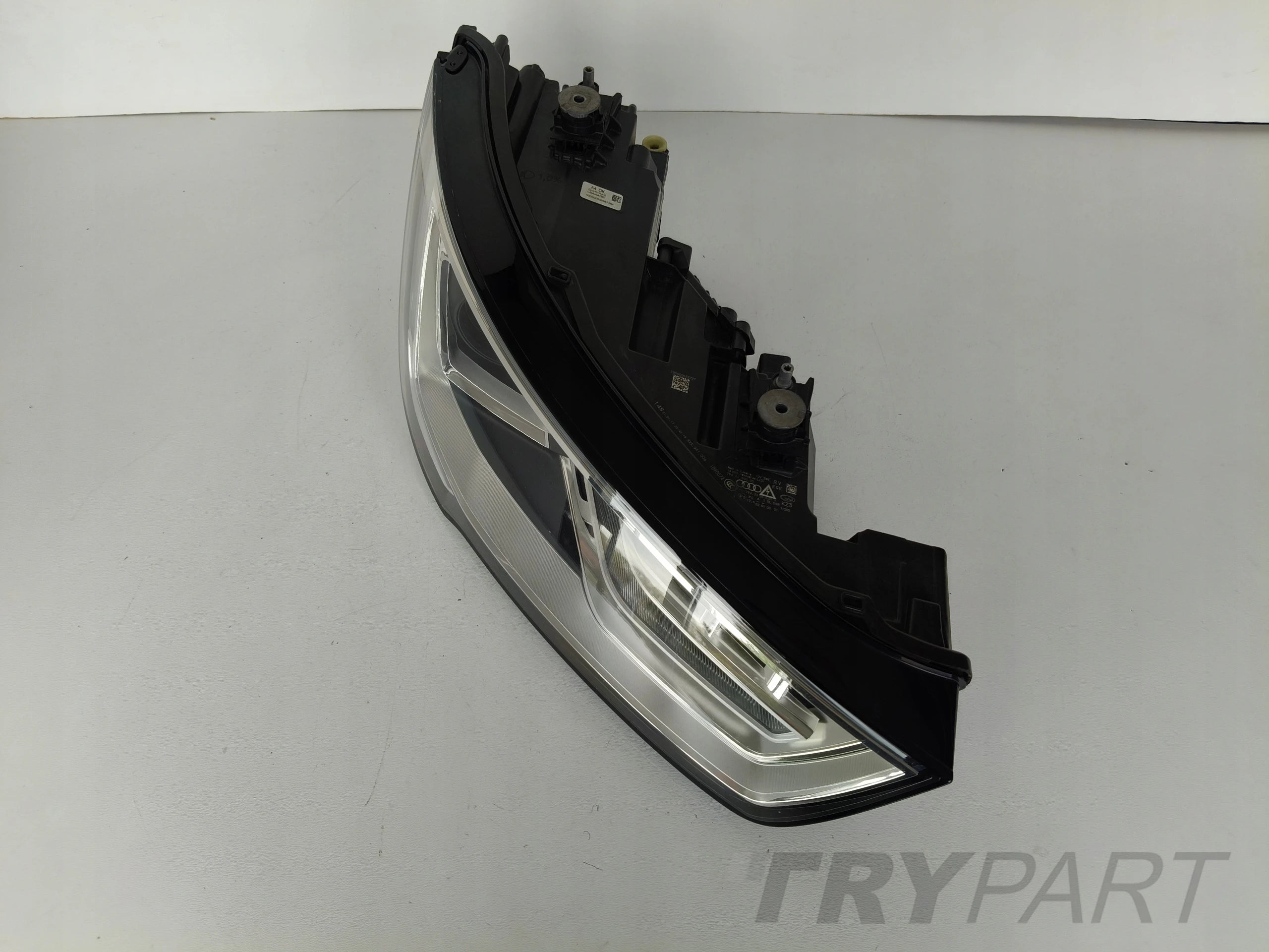 RIGHT HEADLIGHT LAMP AUDI A1 8X 8XA 14- LIFT XENON LED