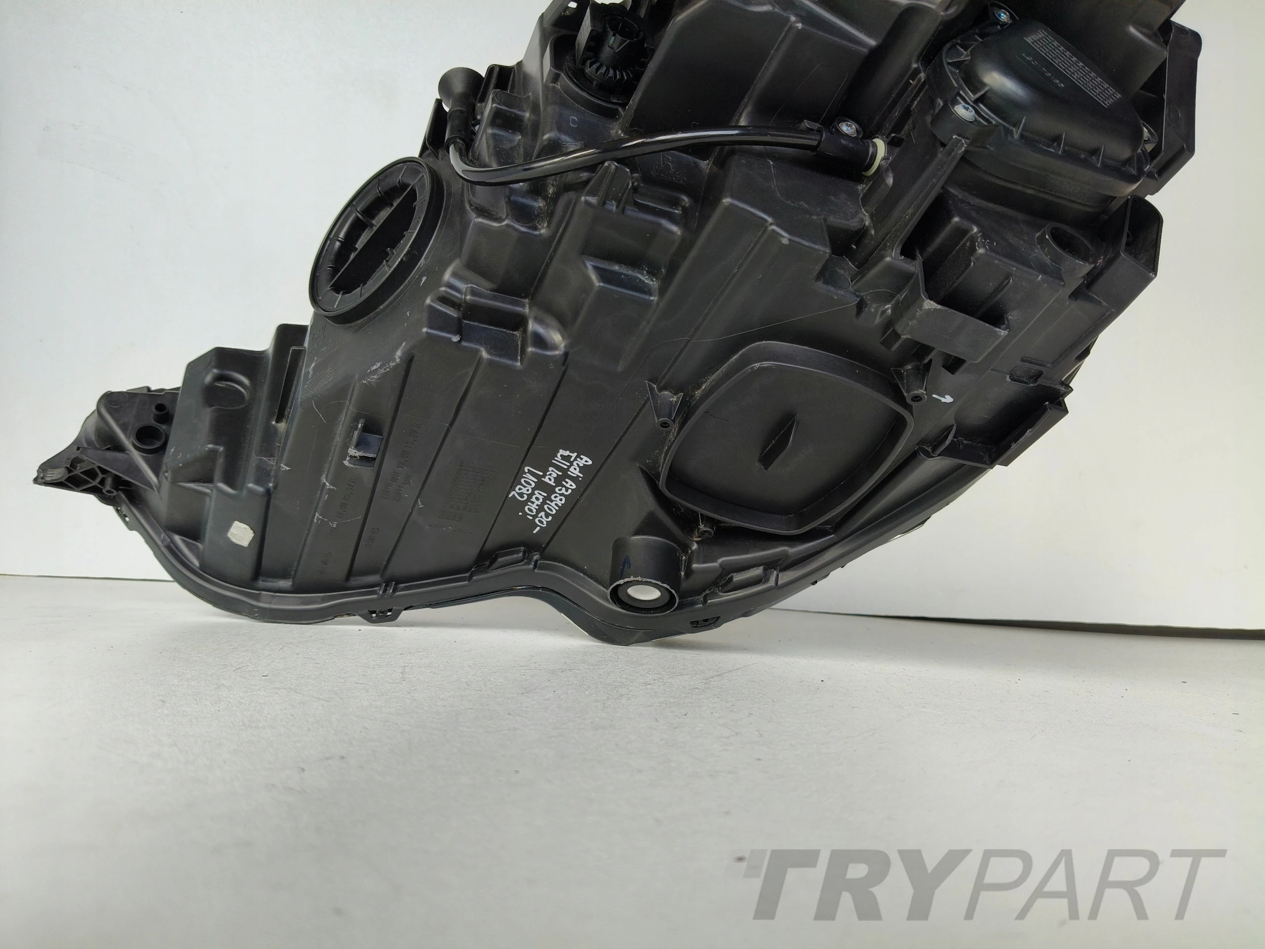 RIGHT HEADLIGHT LAMP AUDI A3 8Y 8Y0 20- FULL LED