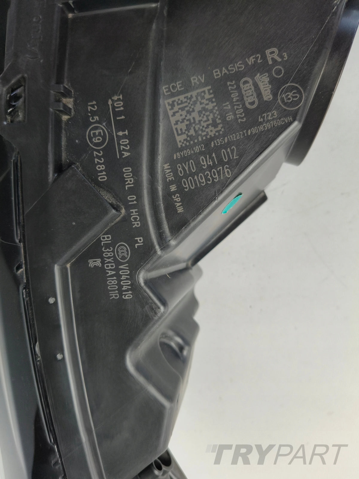 RIGHT HEADLIGHT LAMP AUDI A3 8Y 8Y0 20- FULL LED