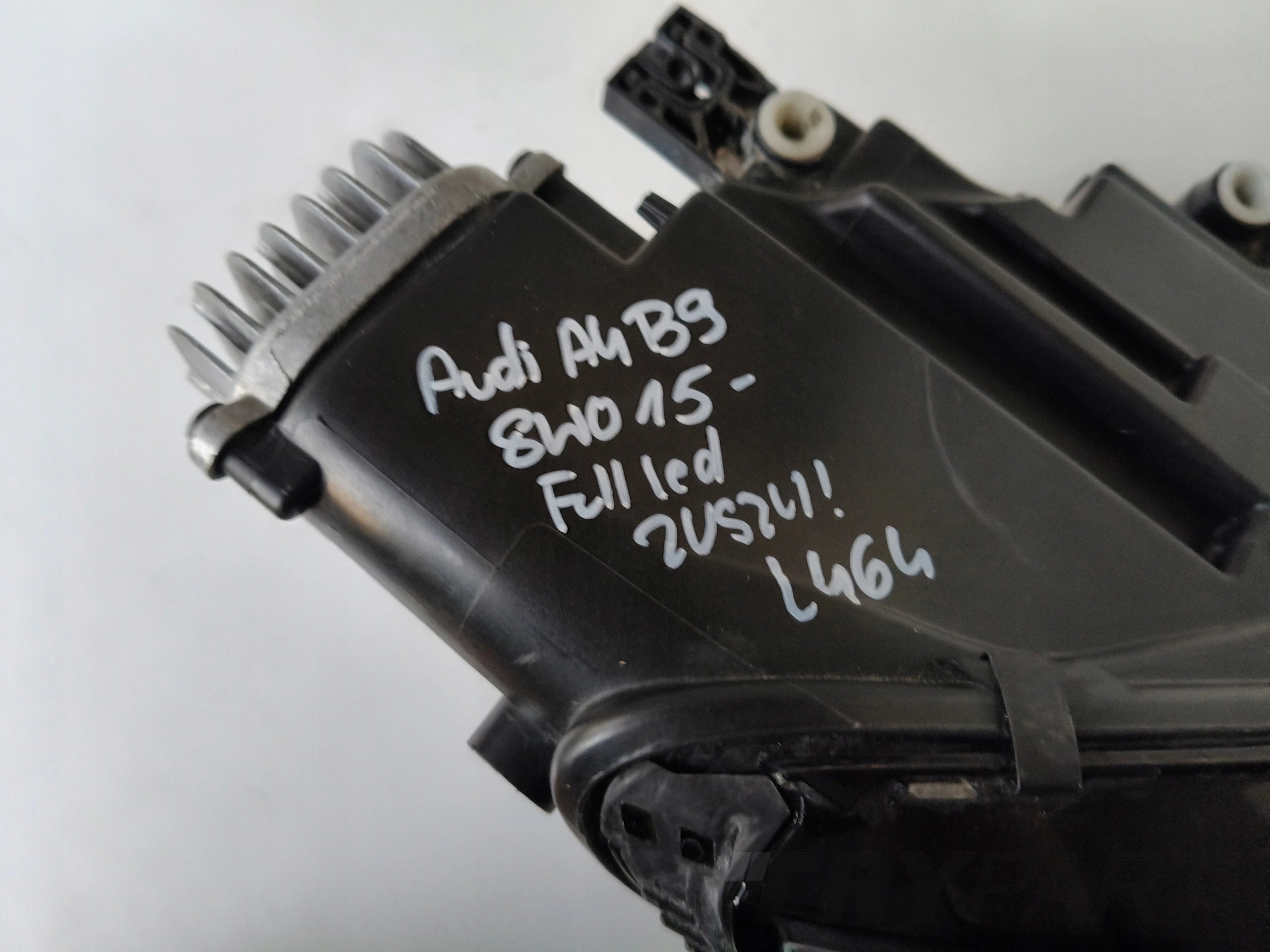 RIGHT HEADLIGHT LAMP AUDI A4 B9 8W 8W0 15- FULL LED