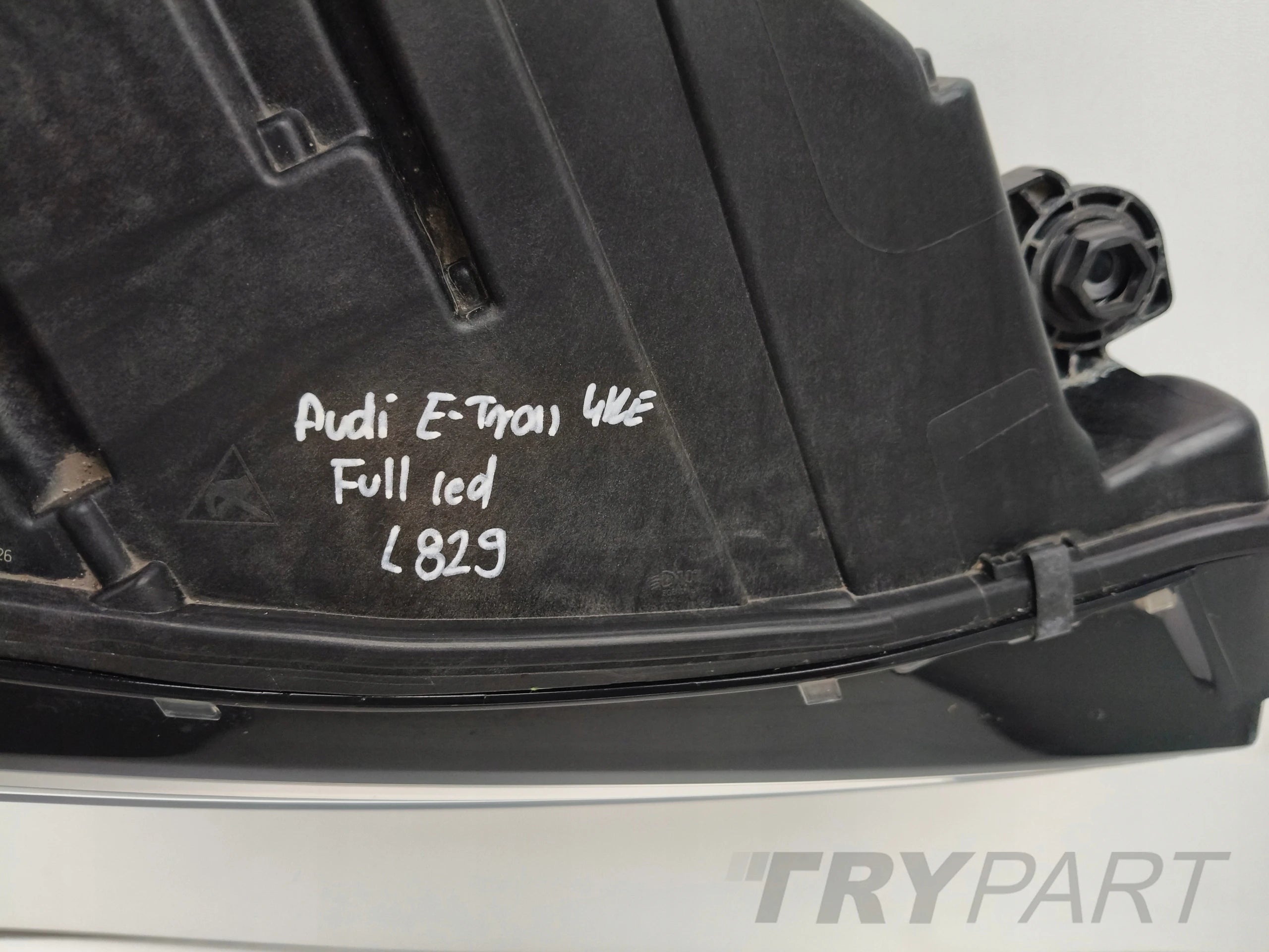 RIGHT HEADLIGHT LAMP AUDI E-TRON 4KE FULL LED