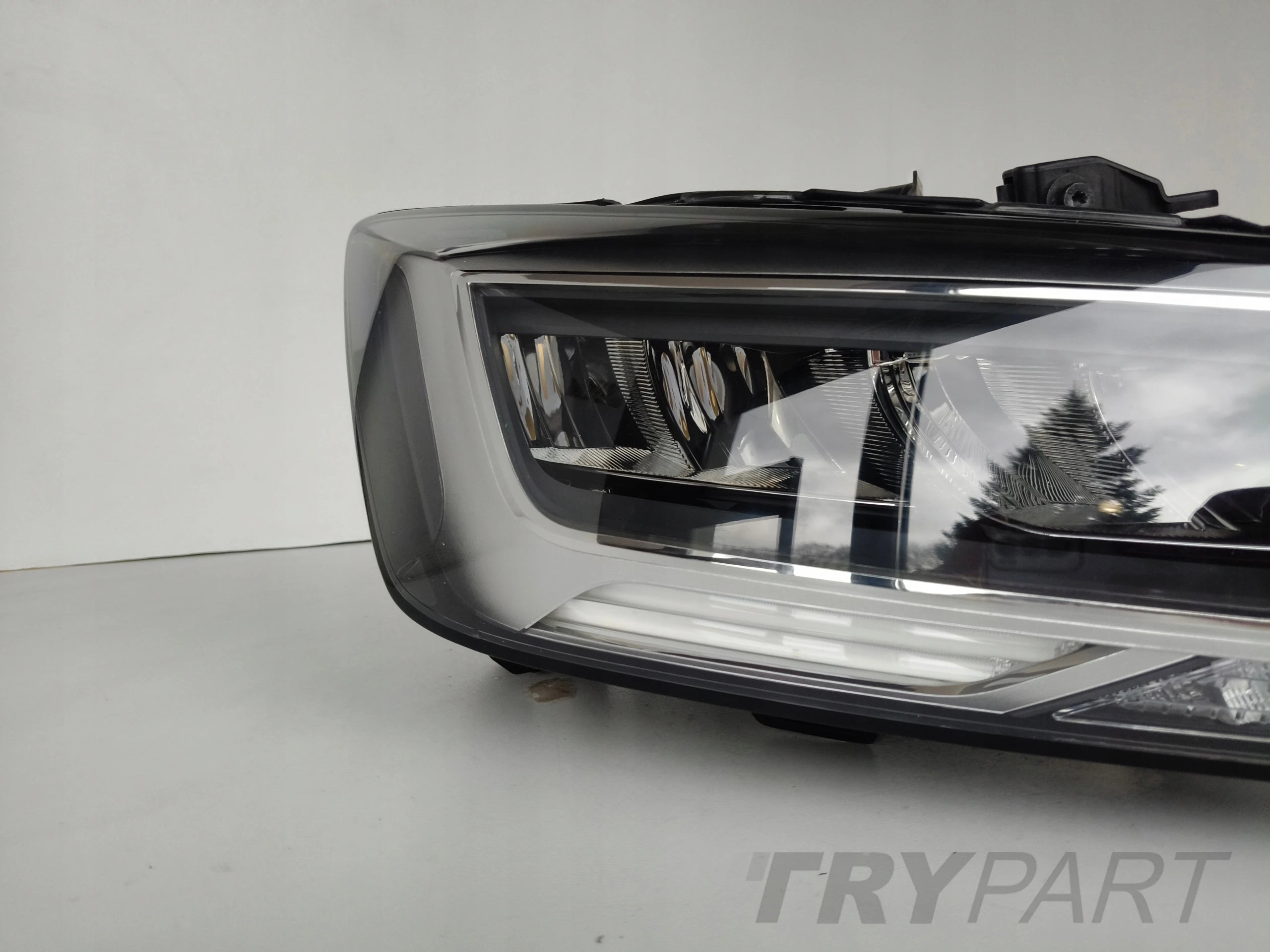 RIGHT HEADLIGHT LAMP AUDI Q2 81A LIFT FULL LED
